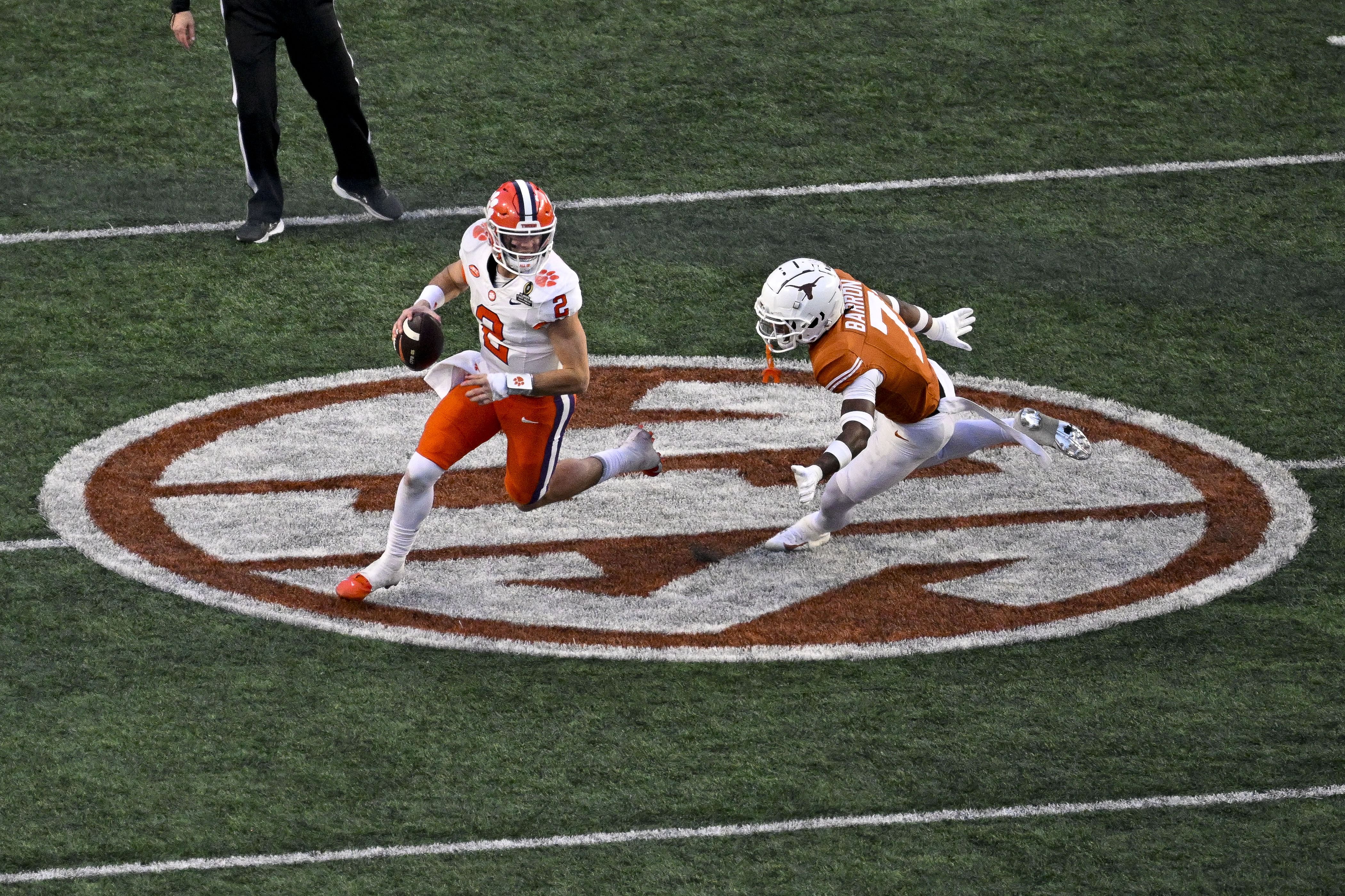 NCAA Football: CFP National Playoff First Round-Clemson at Texas - Source: Imagn