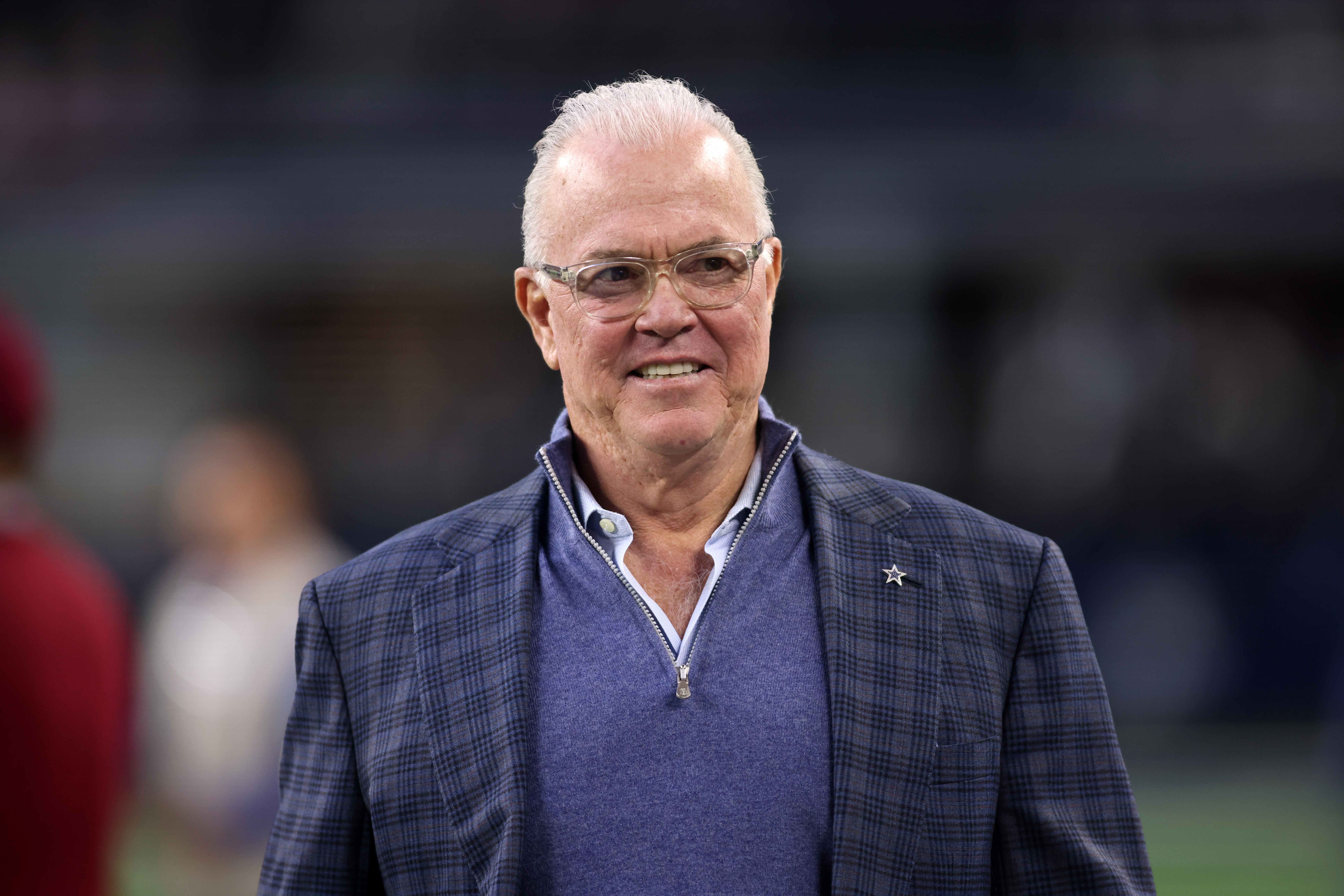 "That's something we'll look at"- Cowboys EVP Stephen Jones makes his feelings known on drafting Dak Prescott's potential successor