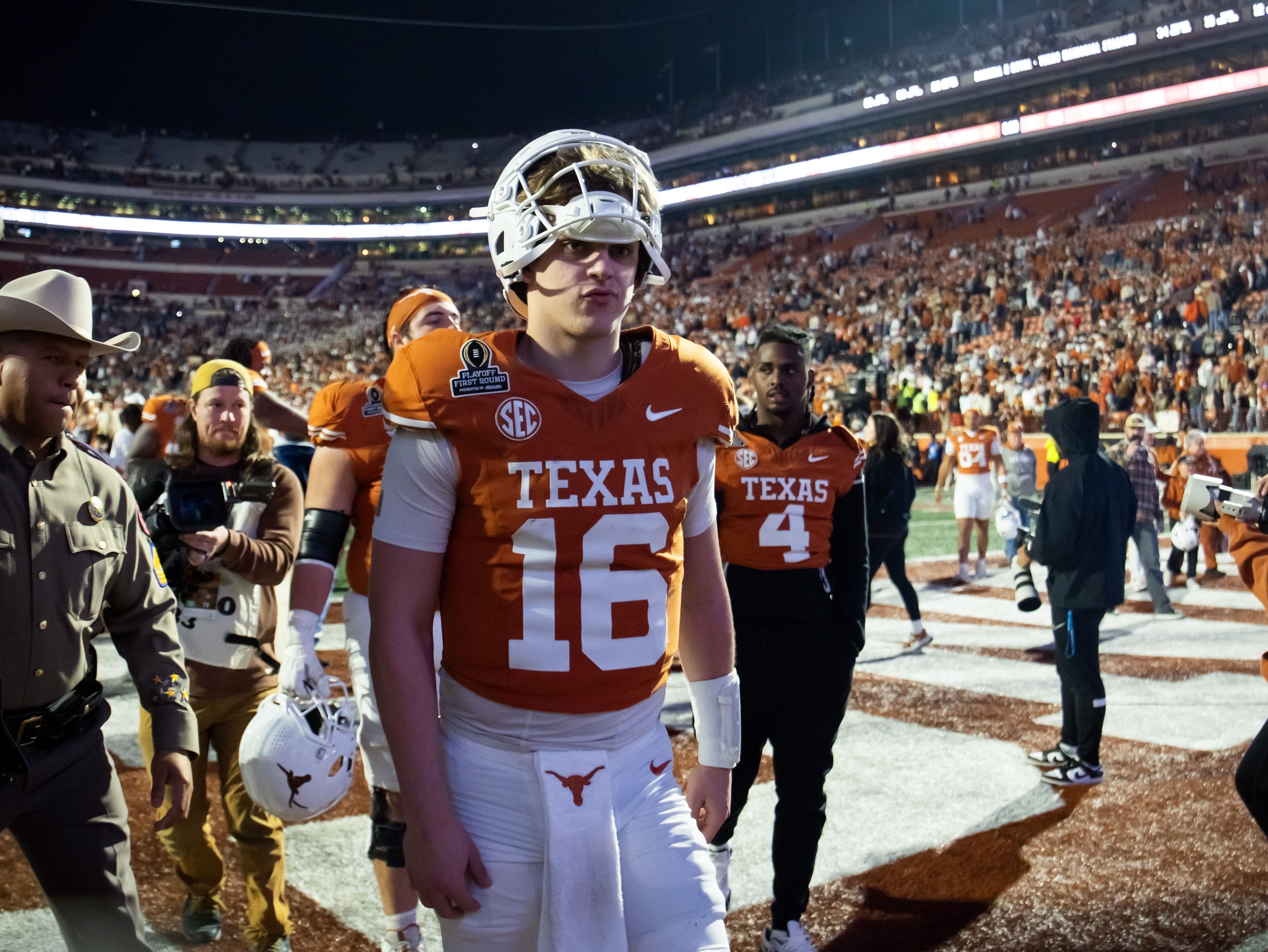 NCAA Football: CFP National Playoff First Round-Clemson at Texas - Source: Imagn