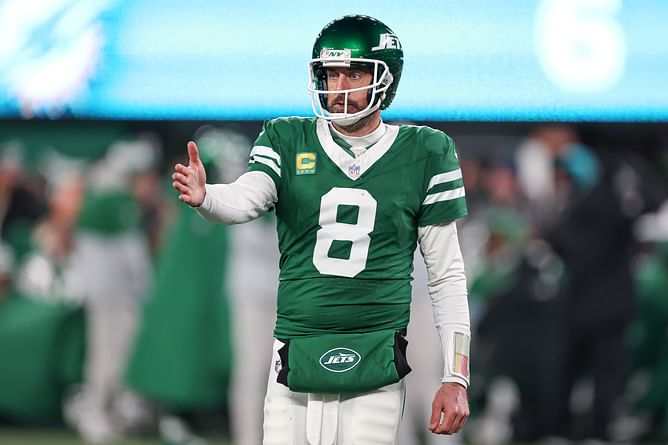 “He has a lot of narcissism to him” - NFL analyst makes feelings known about Aaron Rodgers as Steelers, Giants await QB’s decision