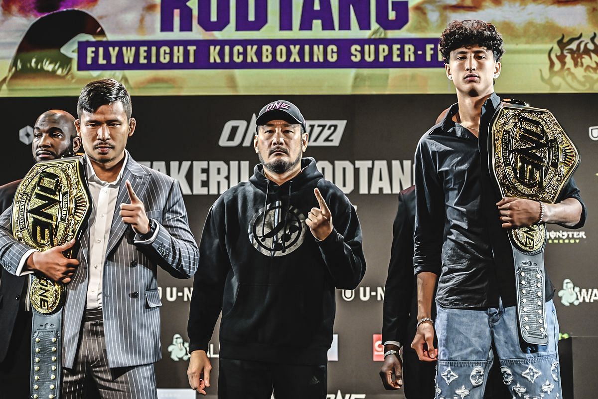 (From left to right) Superlek, Chatri Sityodtong, Nabil Anane [Photo via ONE Championship]