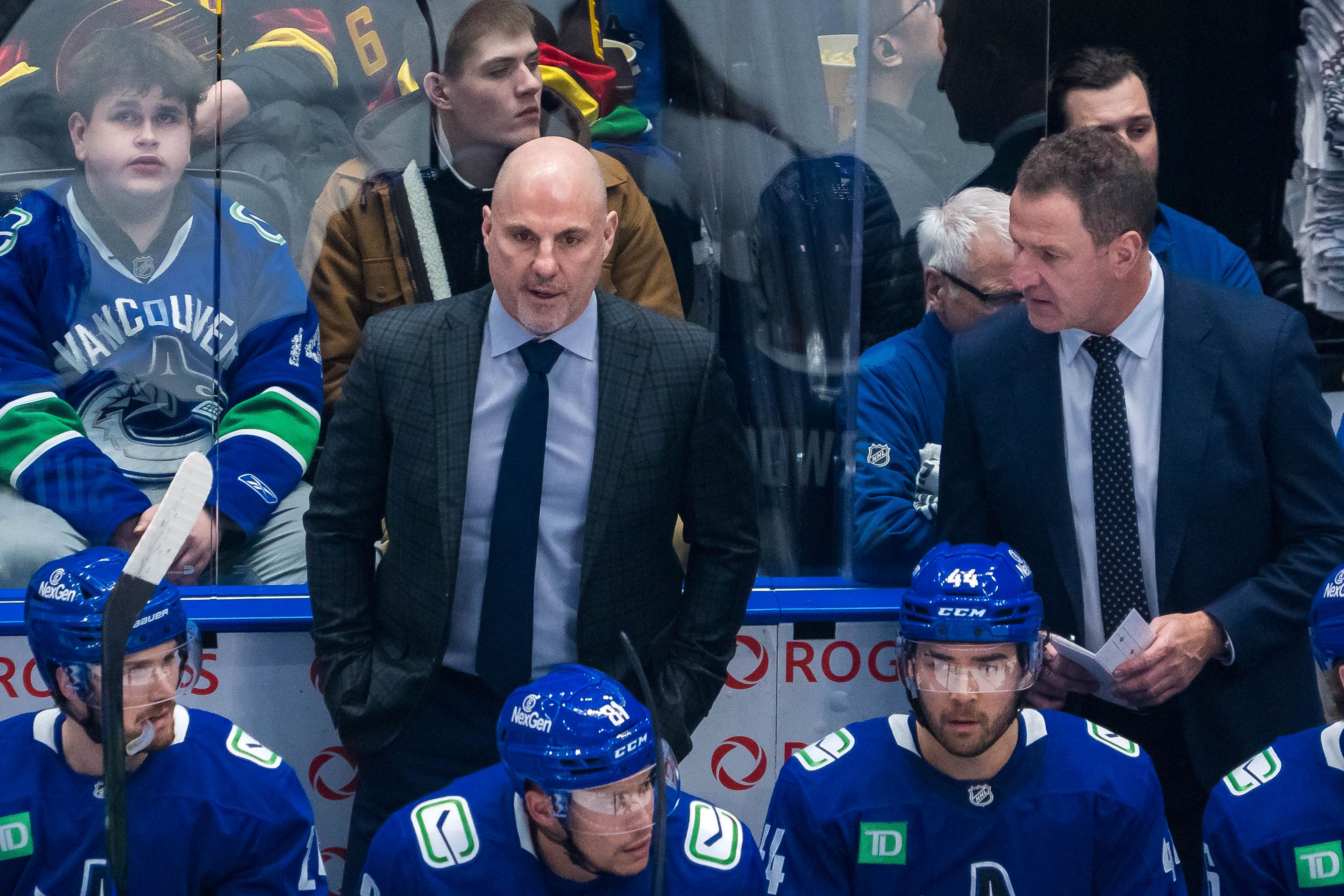 NHL: Colorado Avalanche at Vancouver Canucks - Source: Imagn