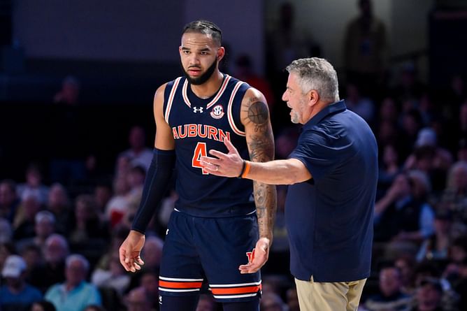 "Had never been done before": Bruce Pearl explains why Cooper Flagg shouldn't win Player of the Year over Johni Broome