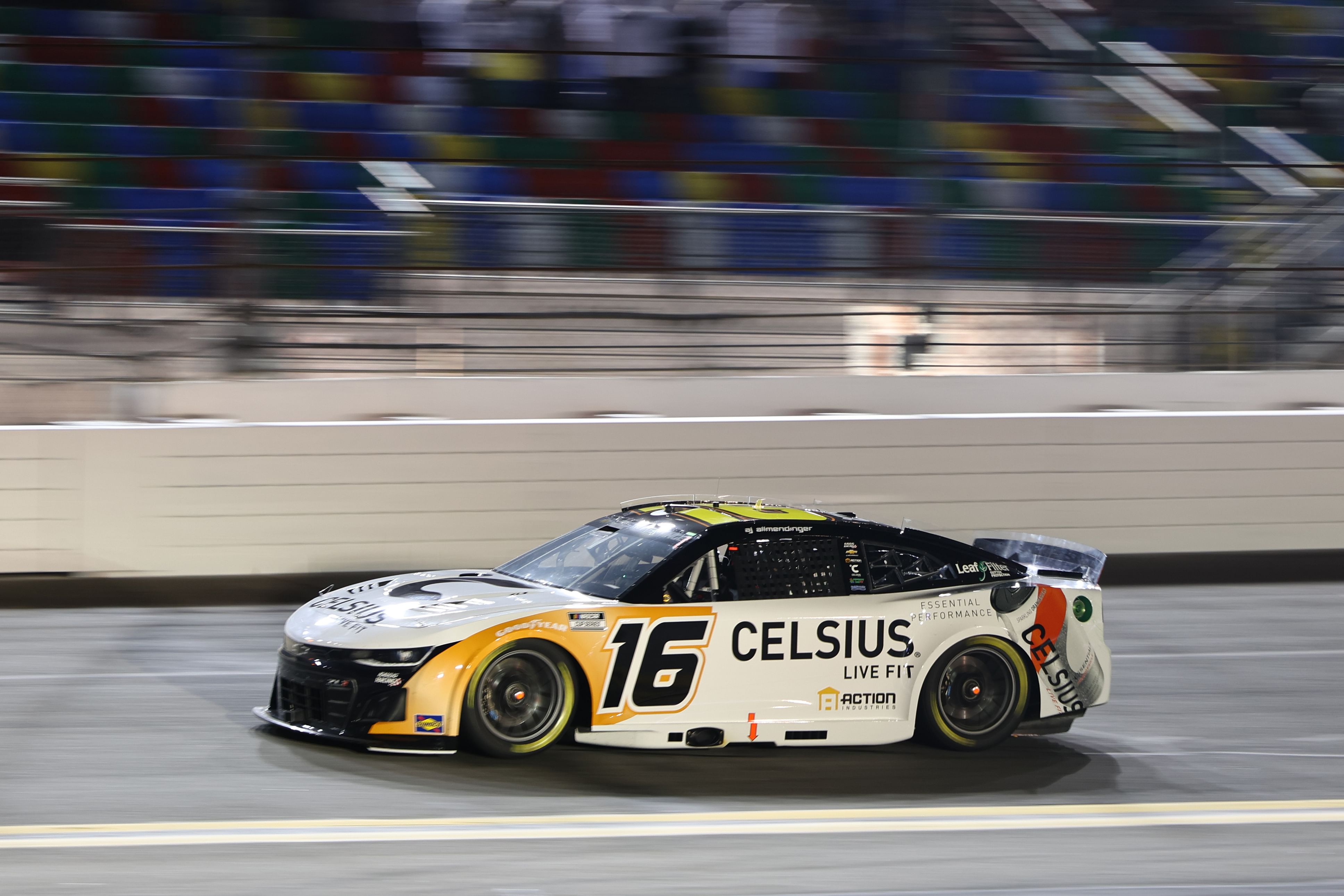 AJ Allmendinger drives the No. 16 Chevrolet Camaro for Kaulig Racing - Source: Imagn