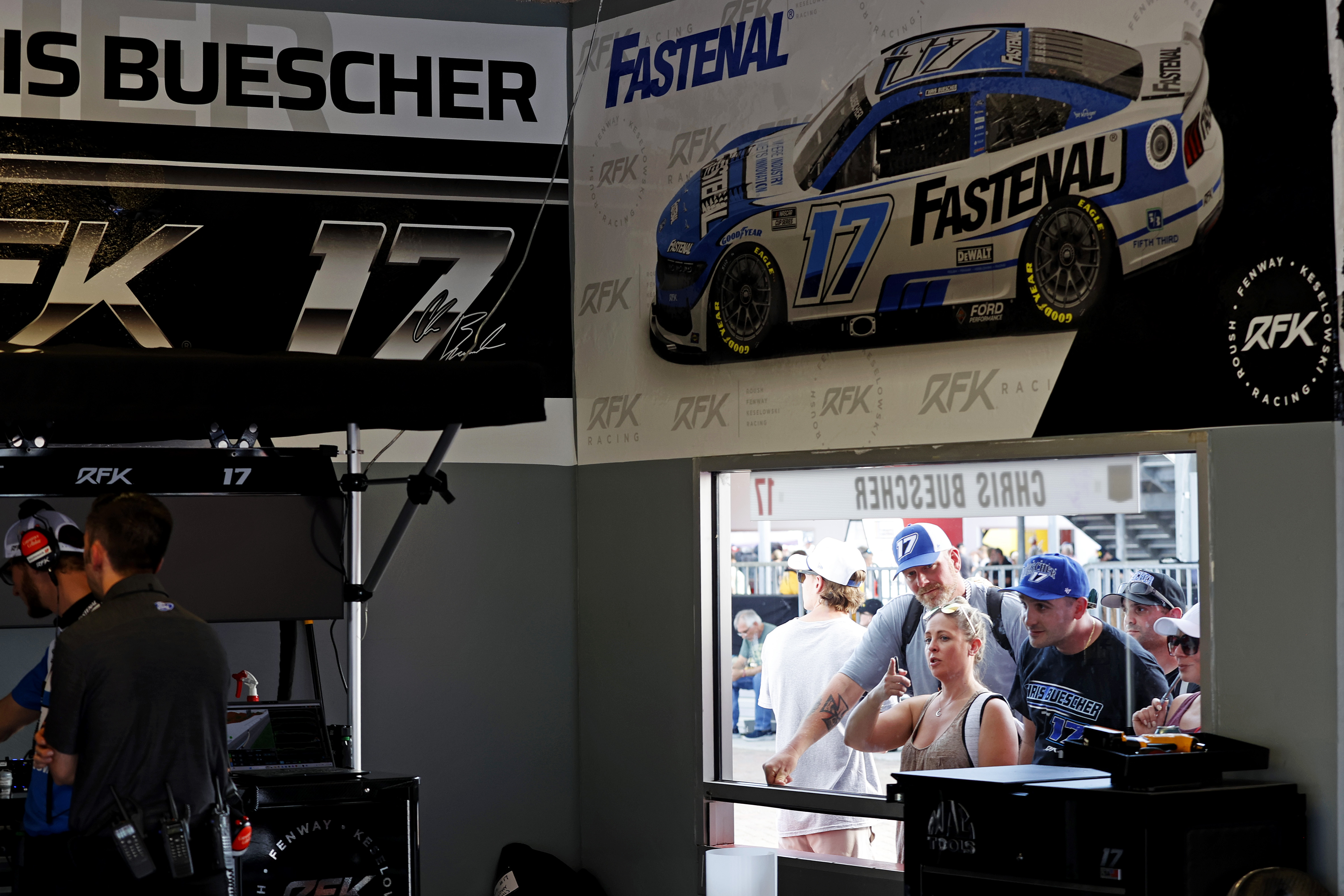 "My mom was escorted through NASCAR garage": Veteran broadcaster Wendy Venturini shares her family's clever way around NASCAR’s restrictions