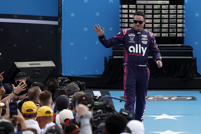 “We can't stop, ever”: Alex Bowman’s crew chief explains why it’s important to keep fighting despite results not going their way