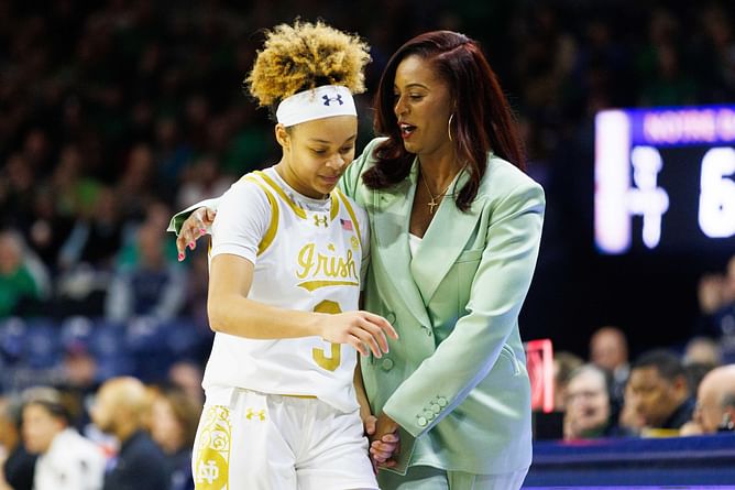 "A very disappointing performance": Notre Dame coach Niele Ivey apologizes to fans while reviewing Hanna Hidalgo & team's play