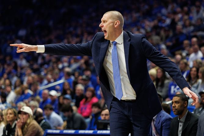 Kentucky HC Mark Pope demands college basketball expansion to 40 games, says current season "isn't long enough"