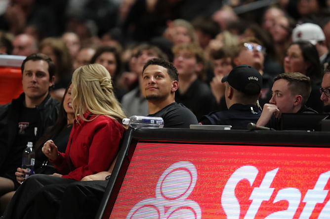 “Super Bowl loss might have ramped it up” - Patrick Mahomes’ barber gets candid on Chiefs QB’s new haircut