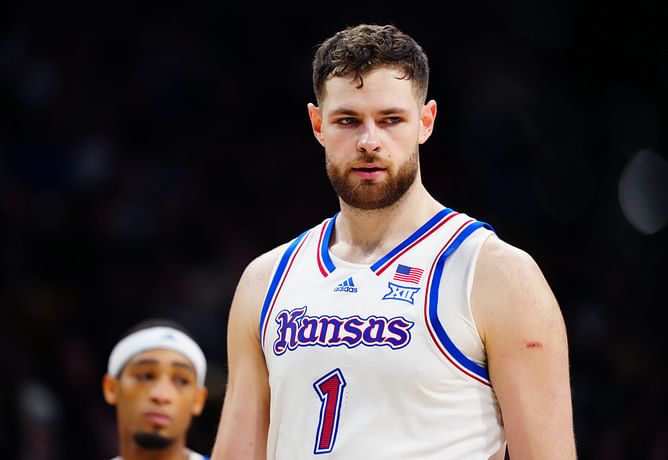 “Kansas cannot wait for the day that Hunter Dickinson is gone!”: Fans rip apart 24-year-old center after Jayhawks fall short vs Texas Tech