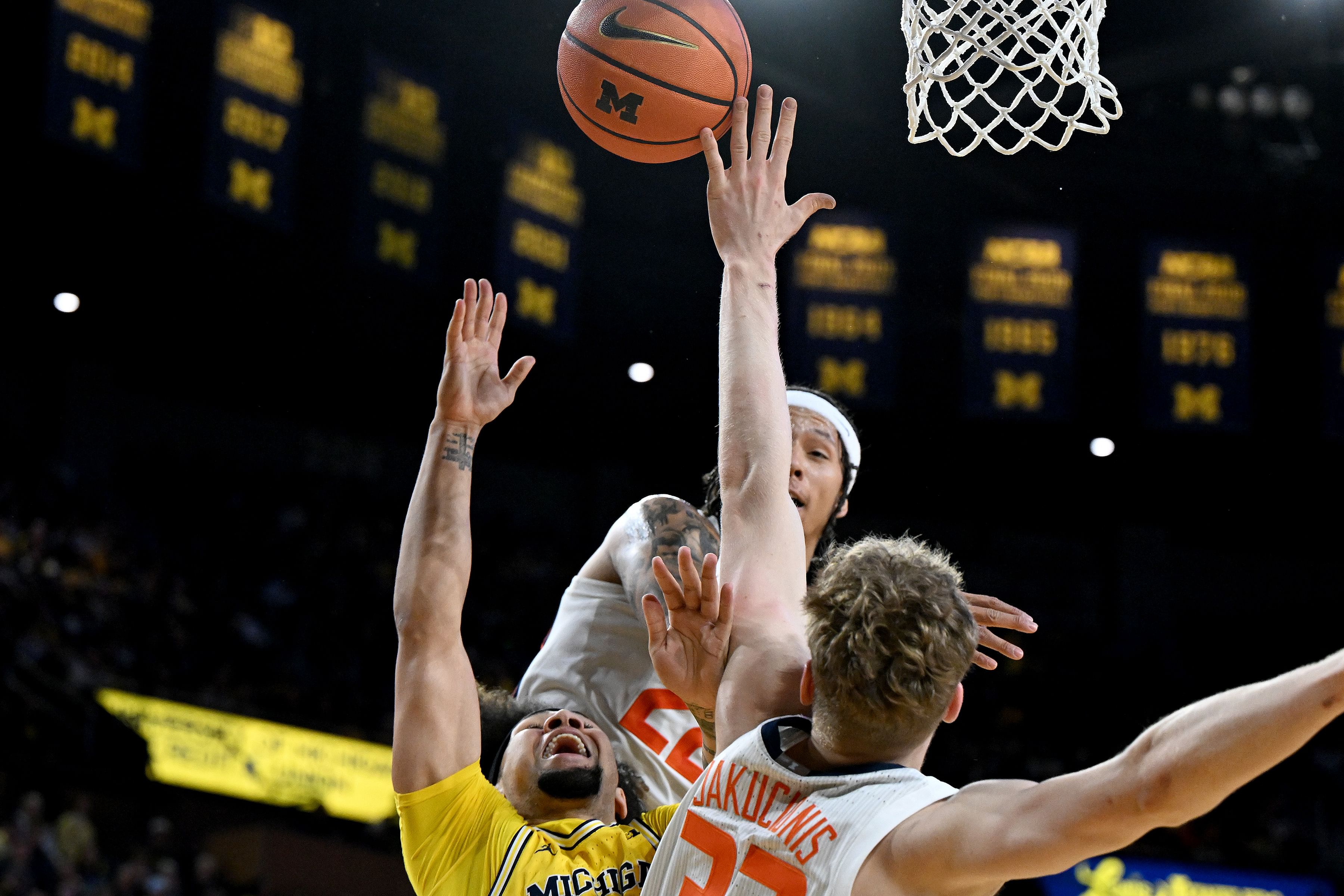 NCAA Basketball: Illinois at Michigan - Source: Imagn