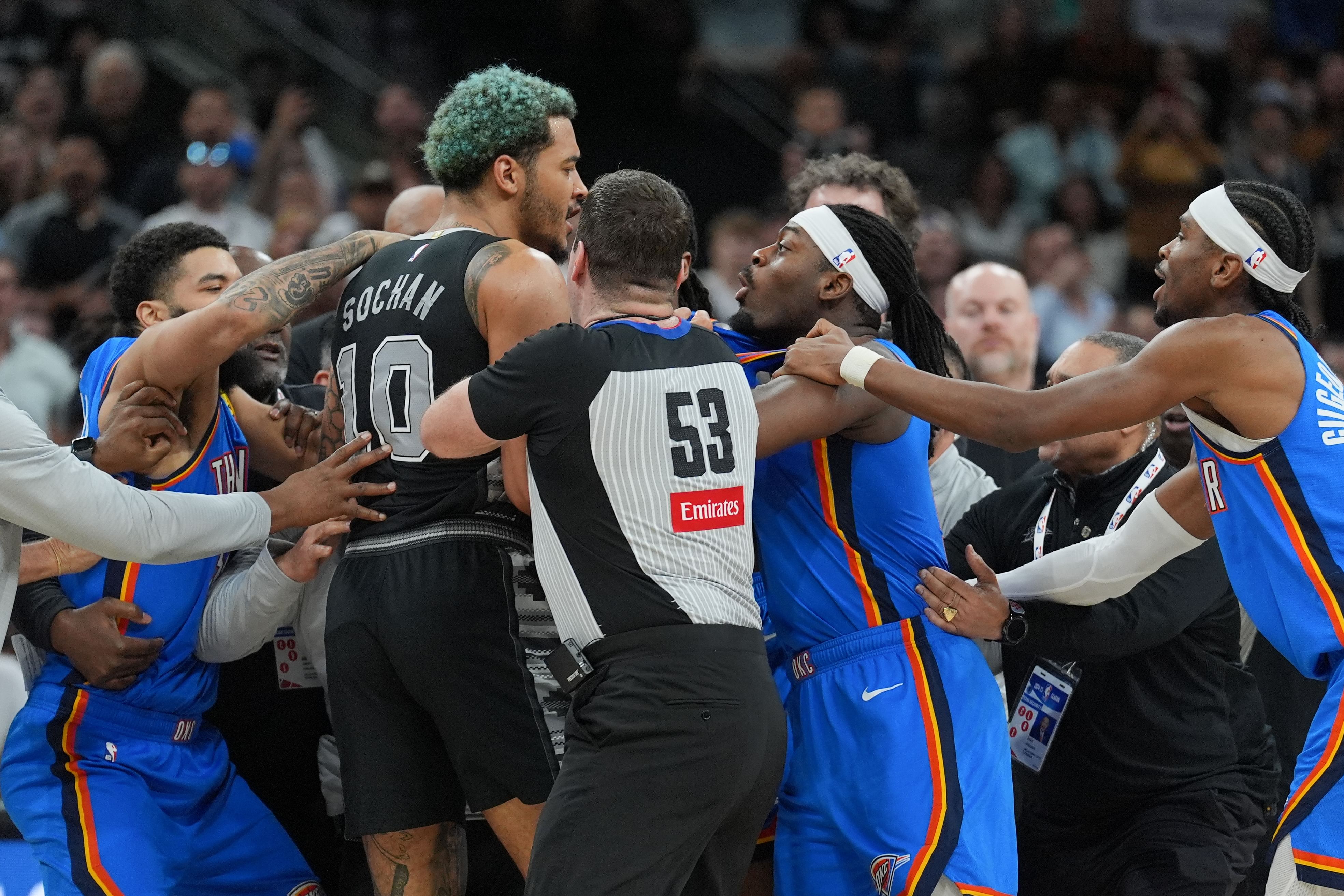 NBA: Oklahoma City Thunder at San Antonio Spurs - Source: Imagn