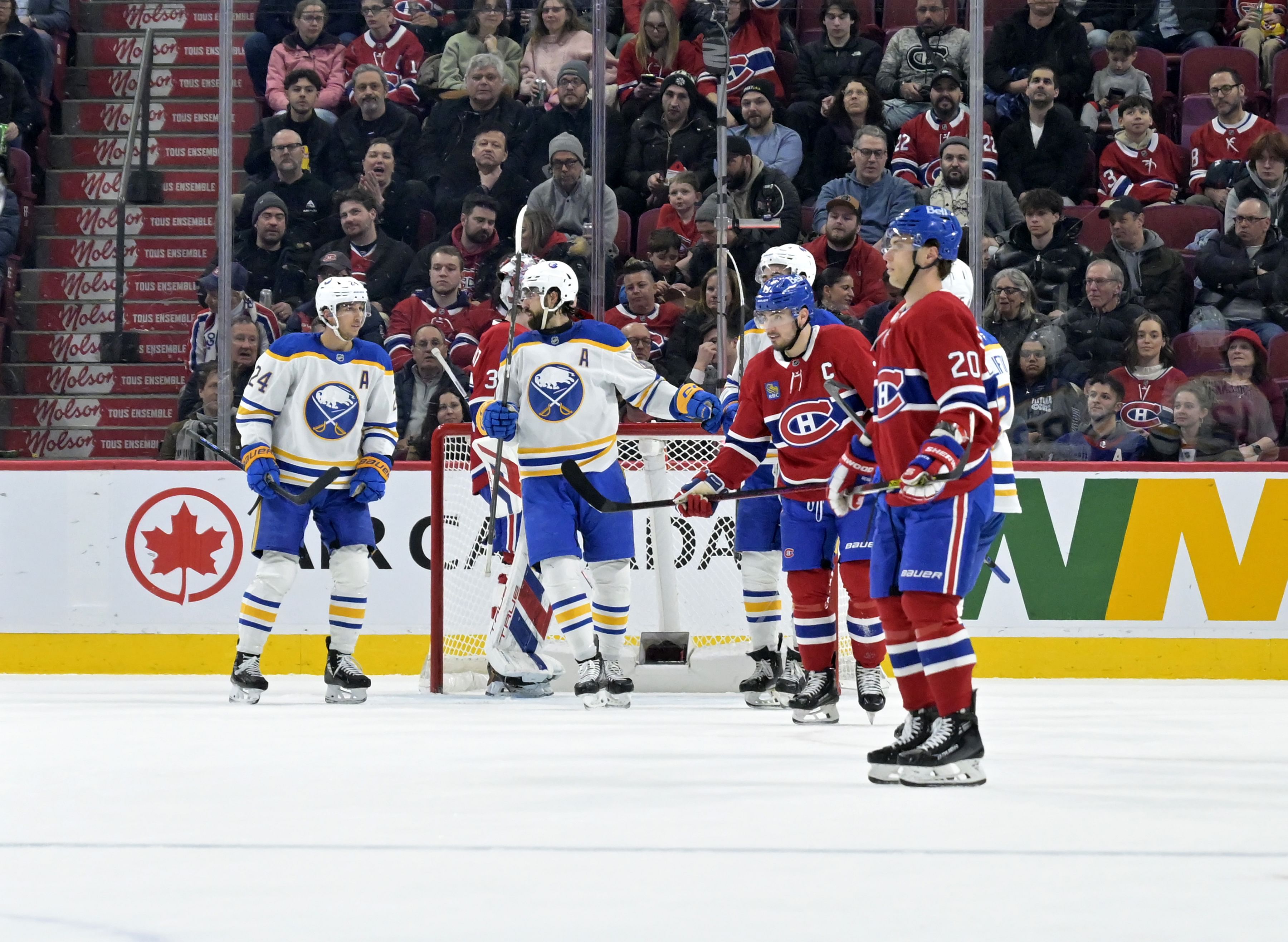 NHL: Buffalo Sabres at Montreal Canadiens - Source: Imagn