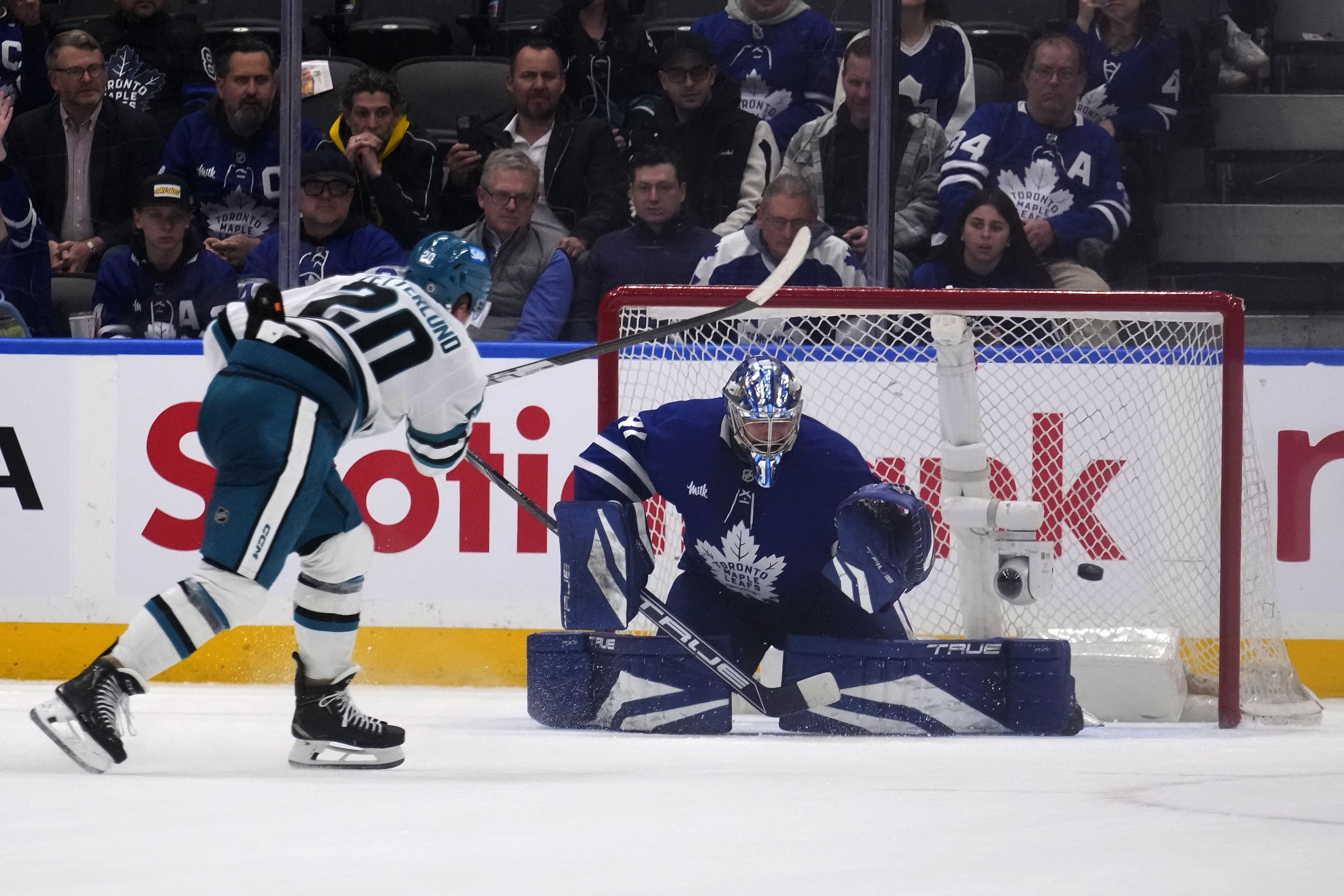 NHL: San Jose Sharks at Toronto Maple Leafs - Source: Imagn