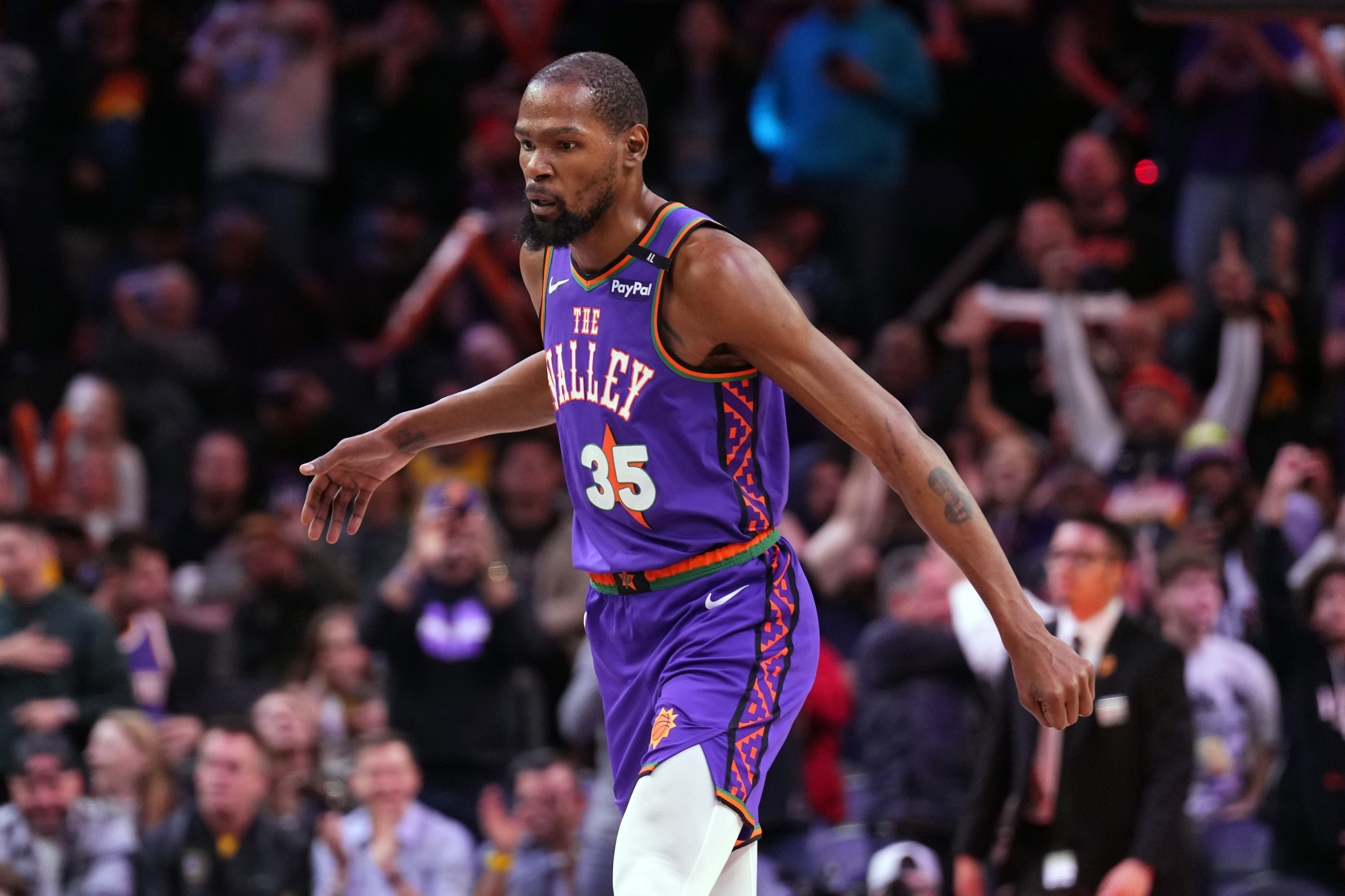 "Just get up and leave" - Kevin Durant sends bold message to fans, admits Suns play 'bad basketball'