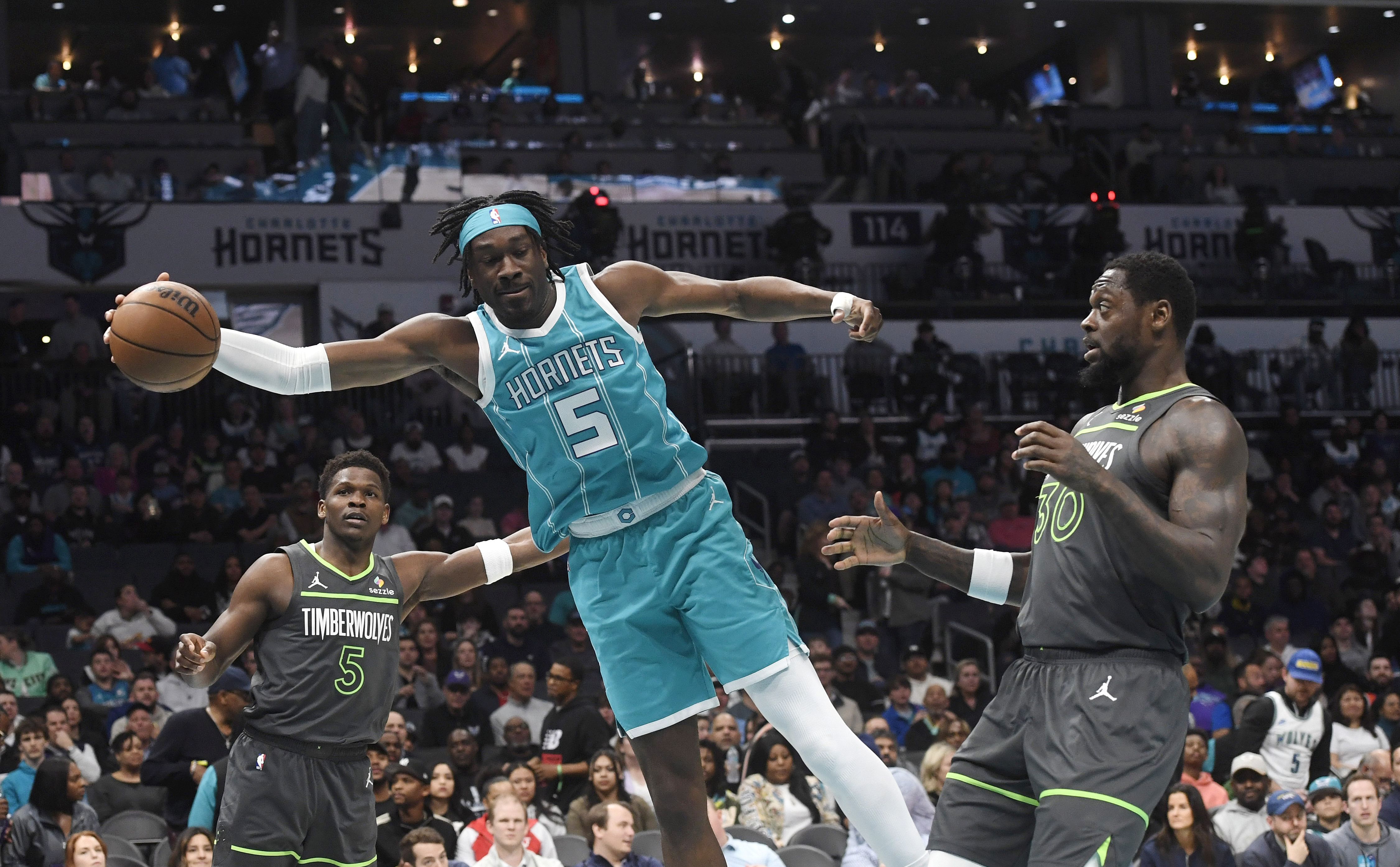 NBA: Minnesota Timberwolves at Charlotte Hornets - Source: Imagn