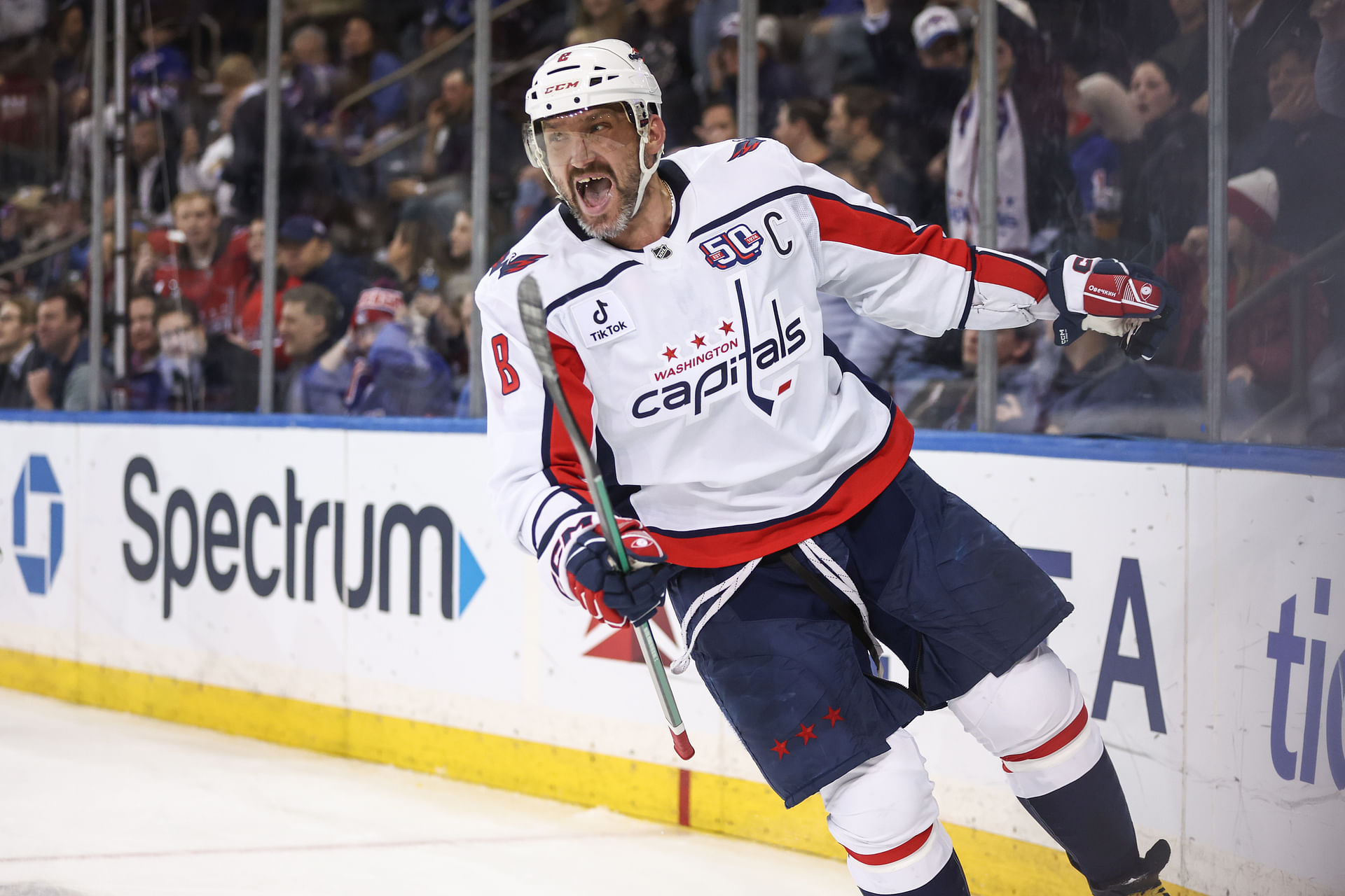 NHL: Washington Capitals at New York Rangers - Source: Imagn