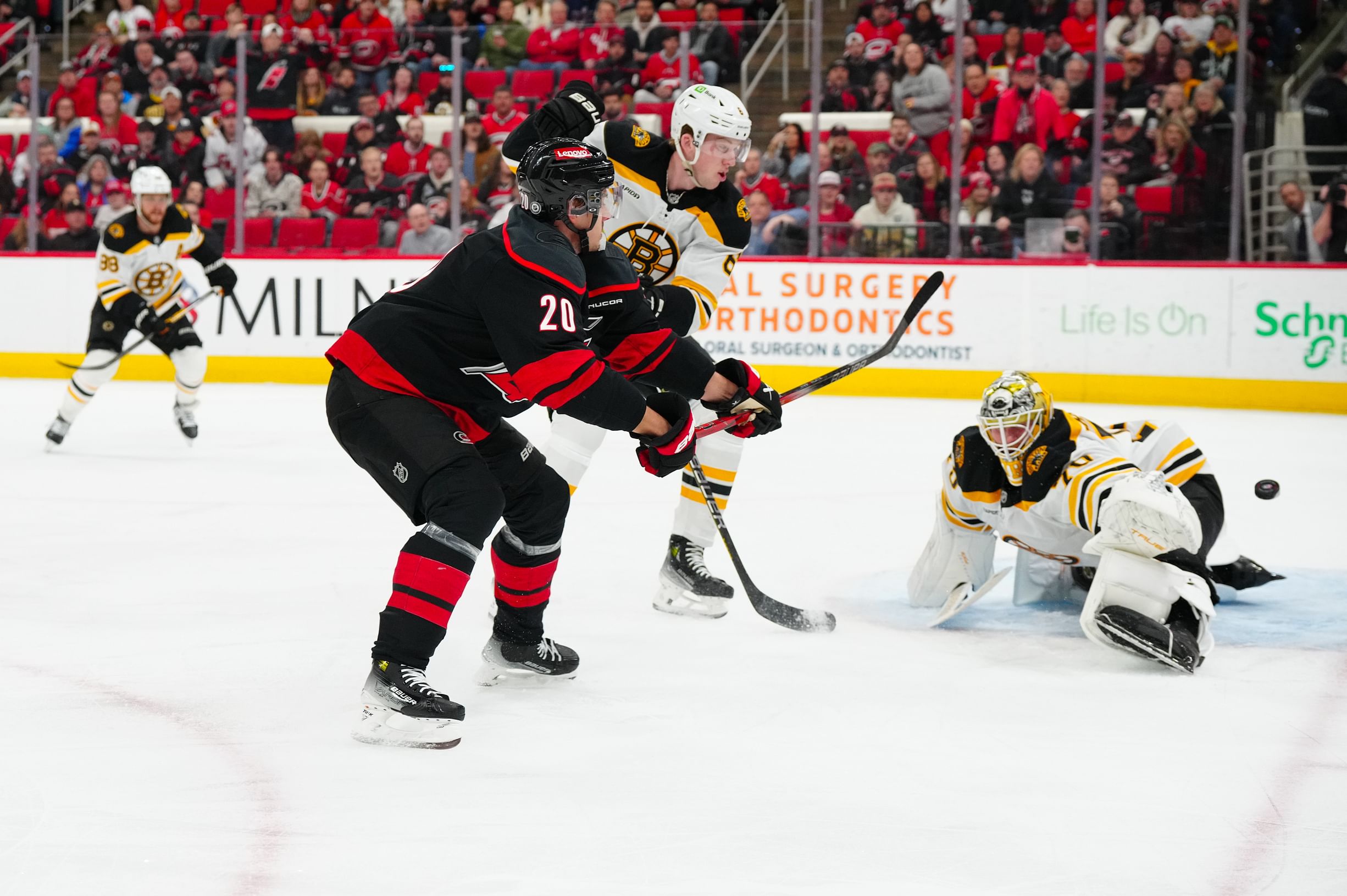 NHL: Boston Bruins at Carolina Hurricanes - Source: Imagn