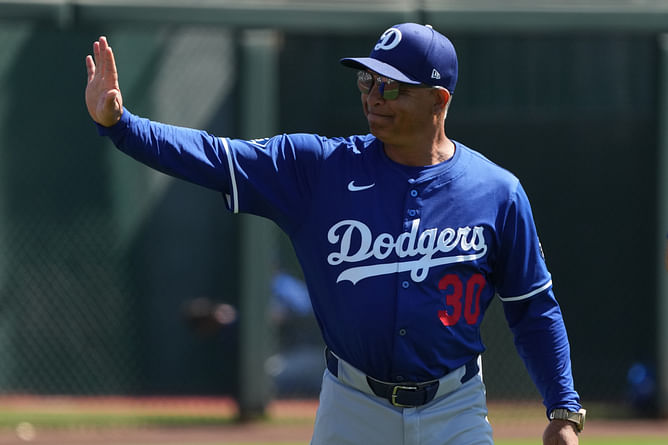 Dodgers manager Dave Roberts makes major announcement on starting rotation for 2025
