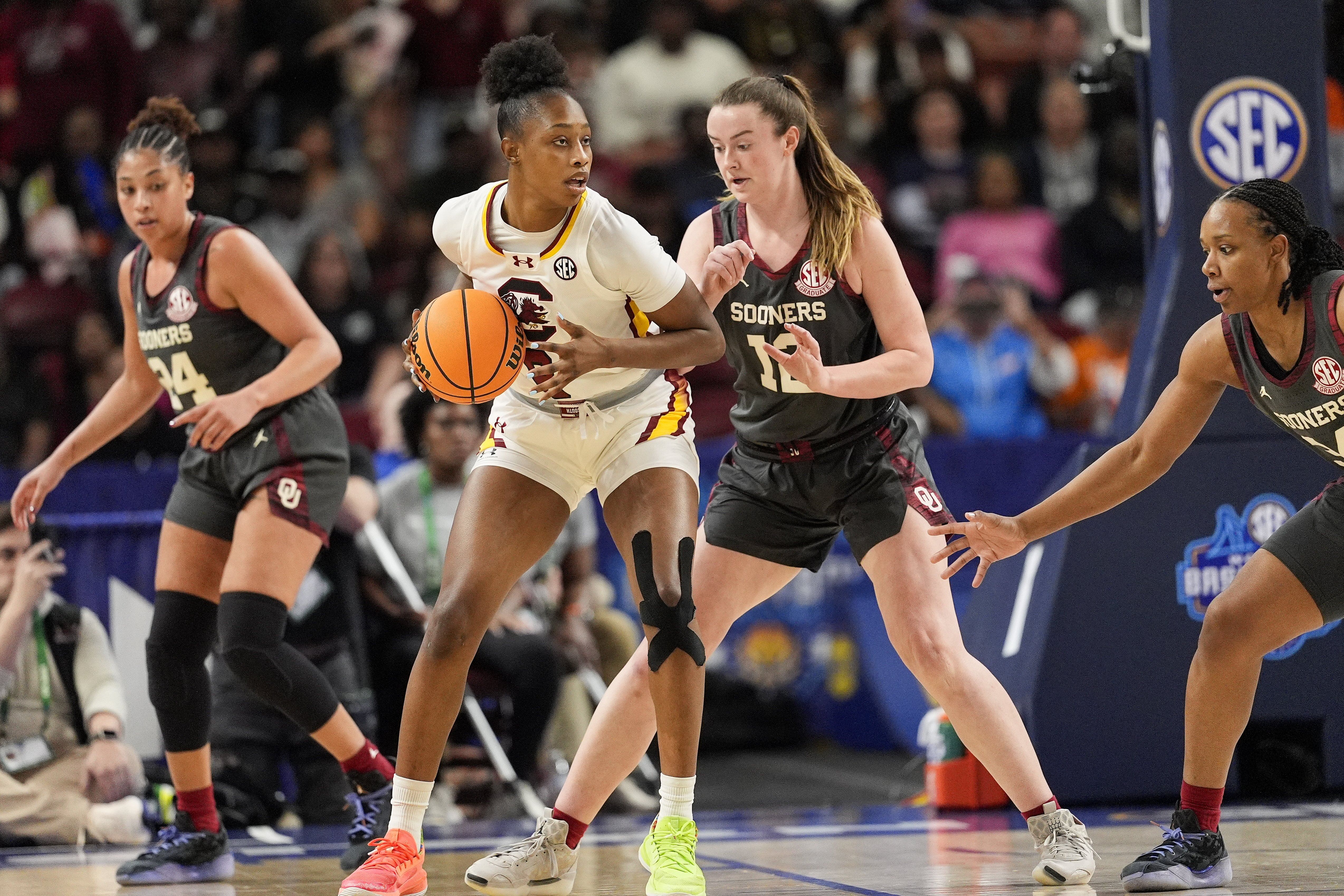 South Carolina Gamecocks forward Joyce Edwards (#8) handles the ball in the game against the Oklahoma Sooners at Bon Secours Wellness Arena. Photo: Imagn