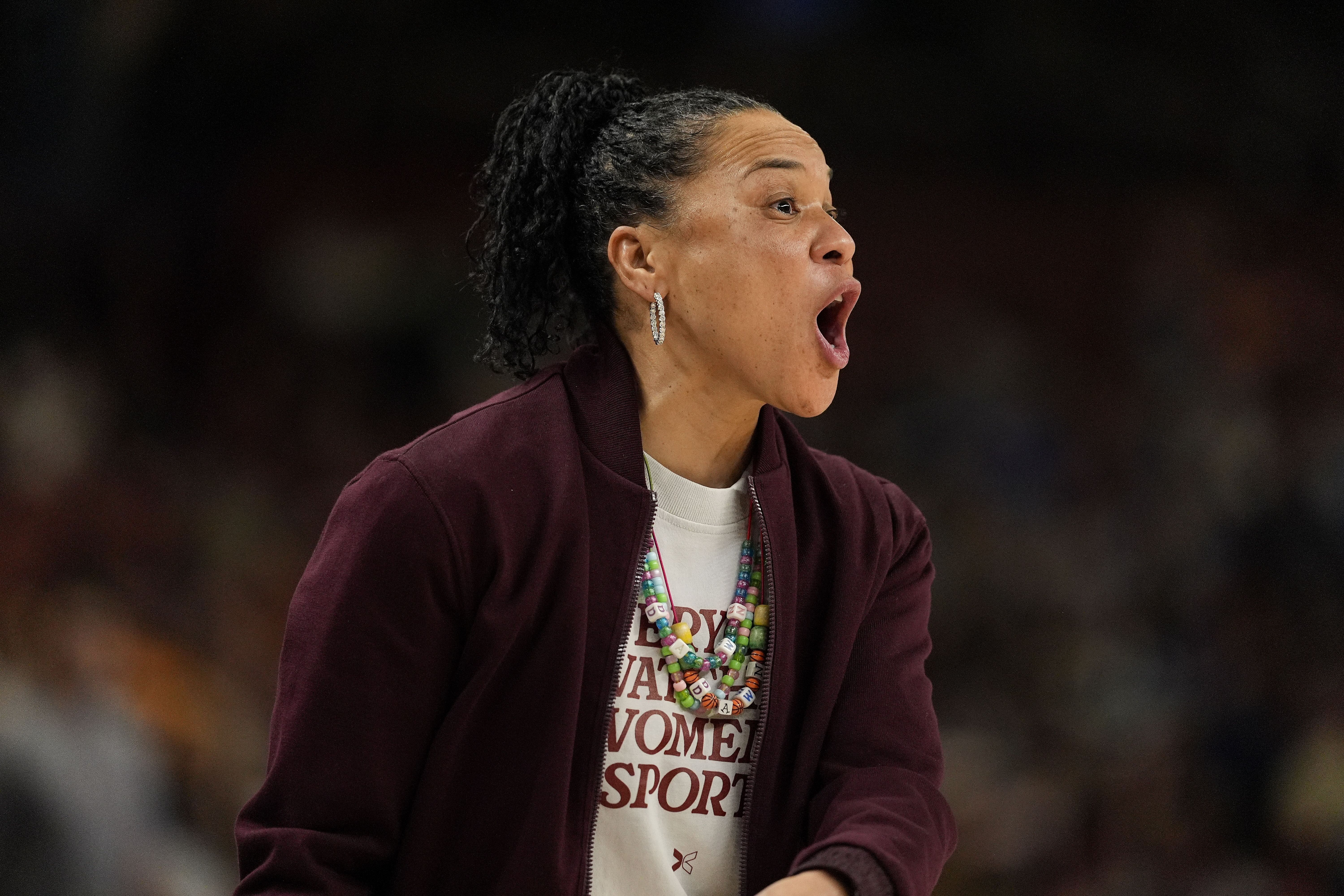 Dawn Staley and USC could come up short because of the lack of a clear top scorer this season. (Photo Credit: IMAGN)