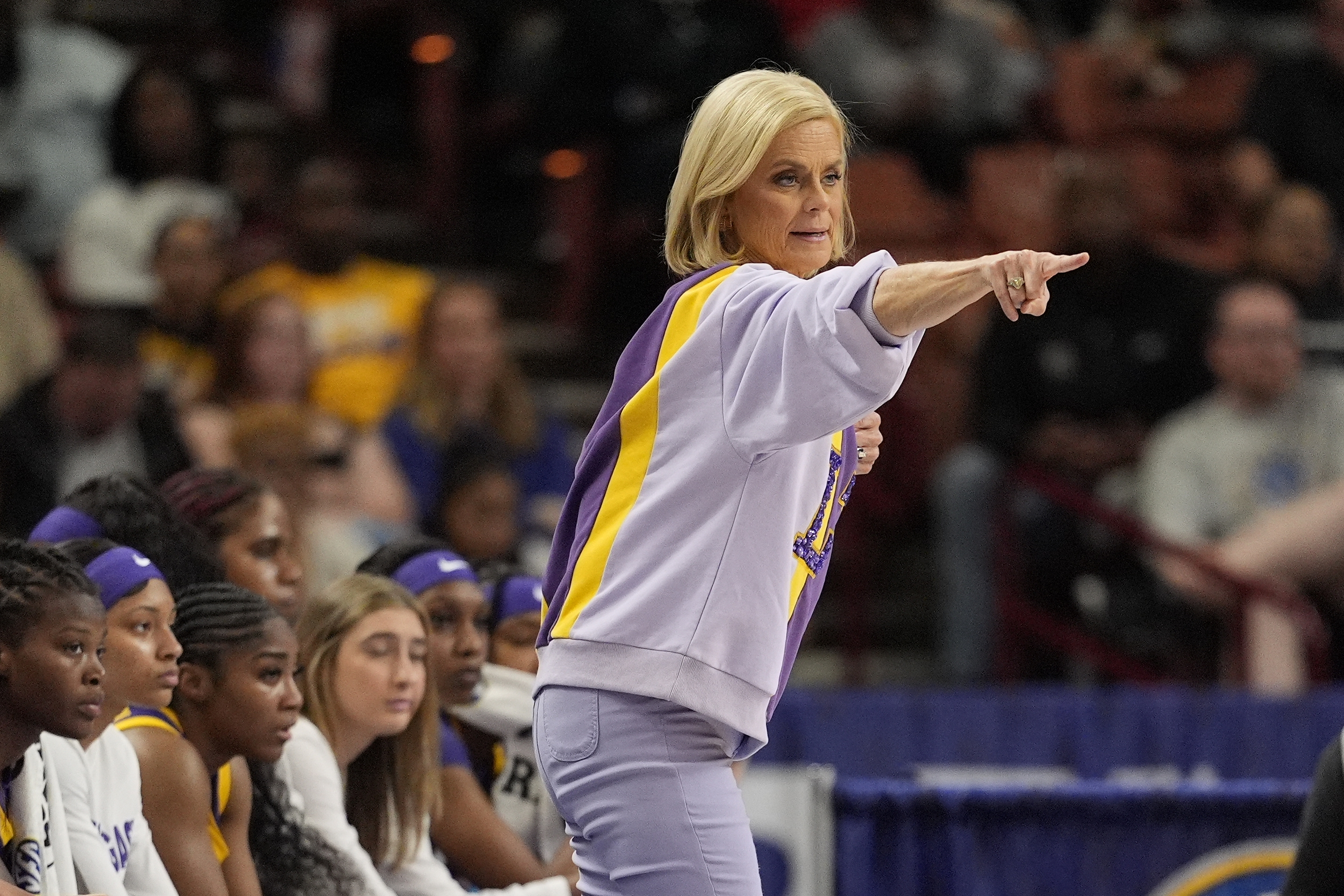 "A fun time of the year": LSU HC Kim Mulkey makes her feelings known on role players ahead of March Madness