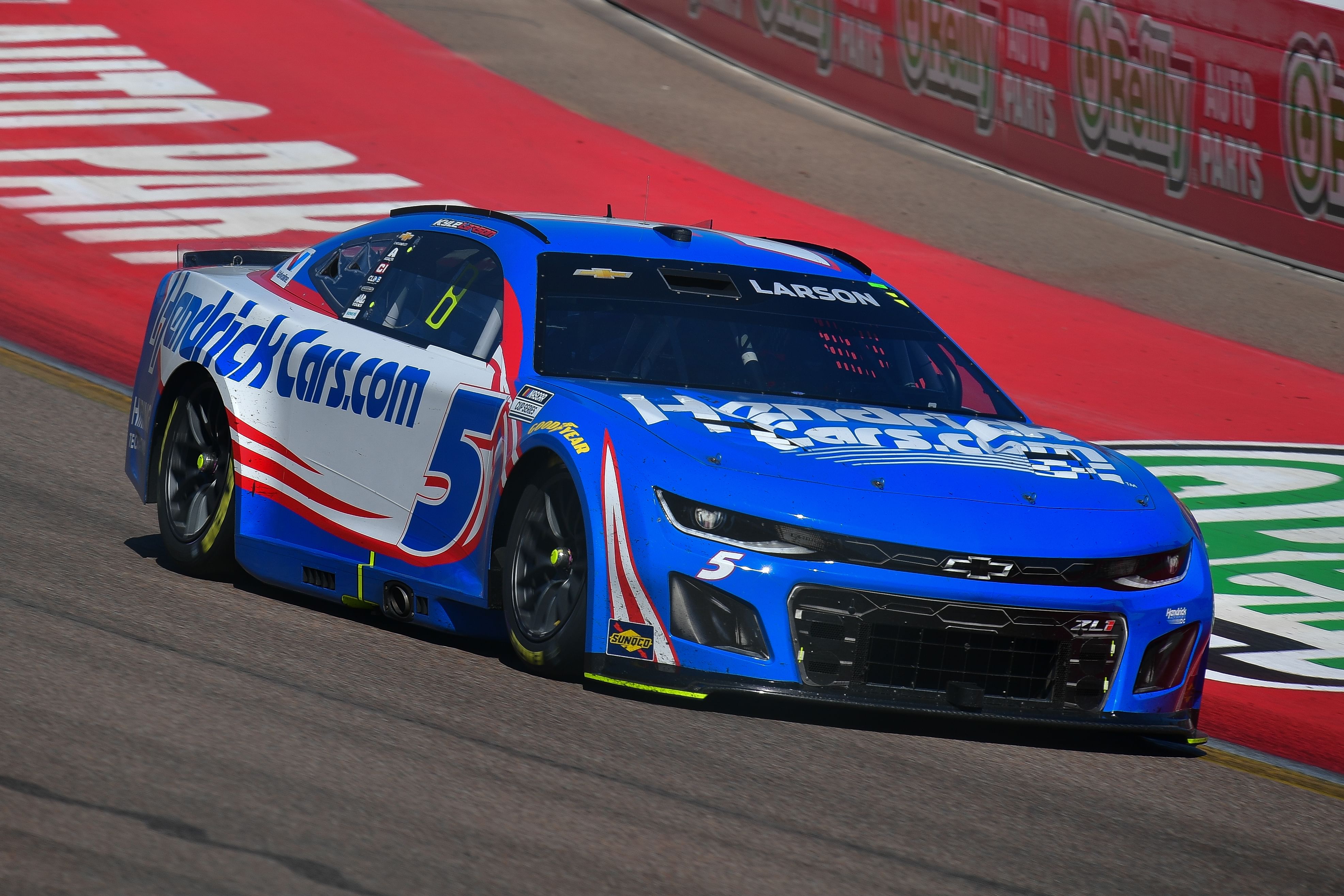 Kyle Larson driving the No. 5 Chevrolet Camaro at Phoenix Raceway - Source: Imagn