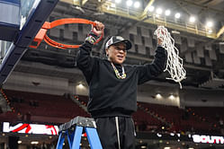"Dawn Staley has a perpetual sense of entitlement": Analyst blasts South Carolina HC over No. 1 seed claims days away from March Madness