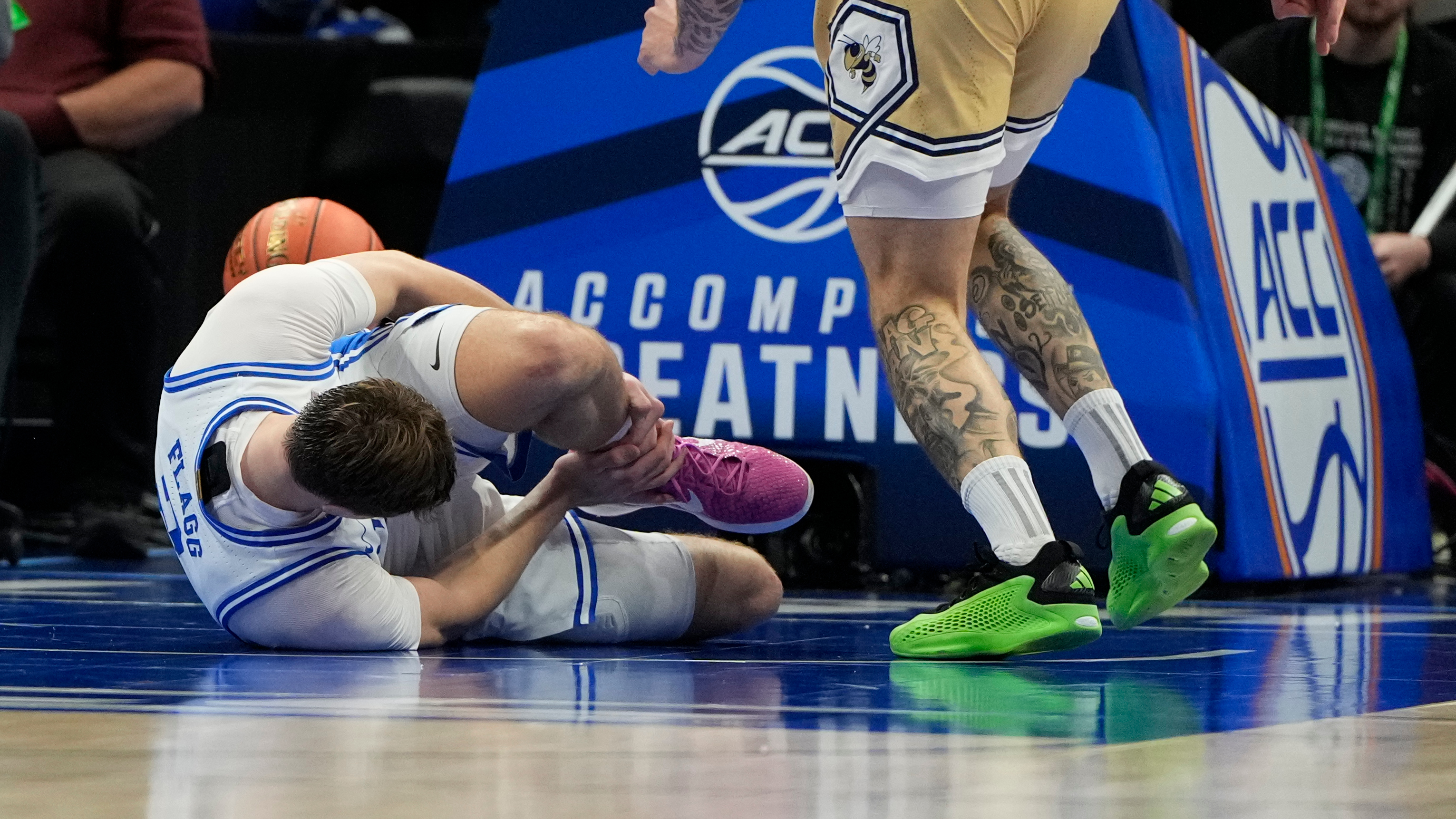 What happened to Cooper Flagg? Duke star briefly exits Georgia Tech game