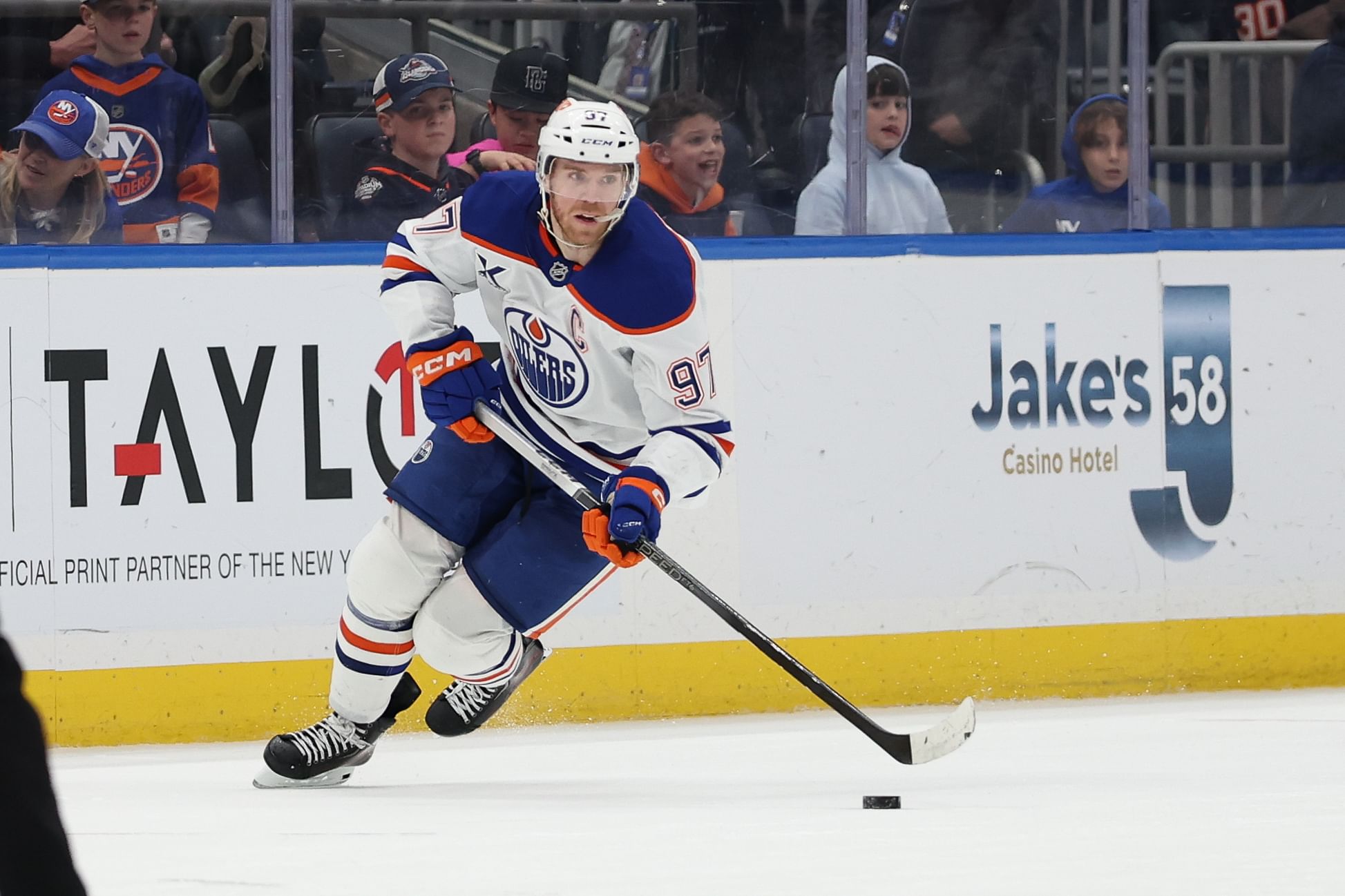 NHL: Edmonton Oilers at New York Islanders - Source: Imagn