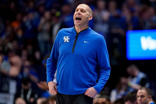 Fans react as Mark Pope yells profanity at officials during Alabama vs Kentucky: "That's preposterous", "He needs to go nuclear"