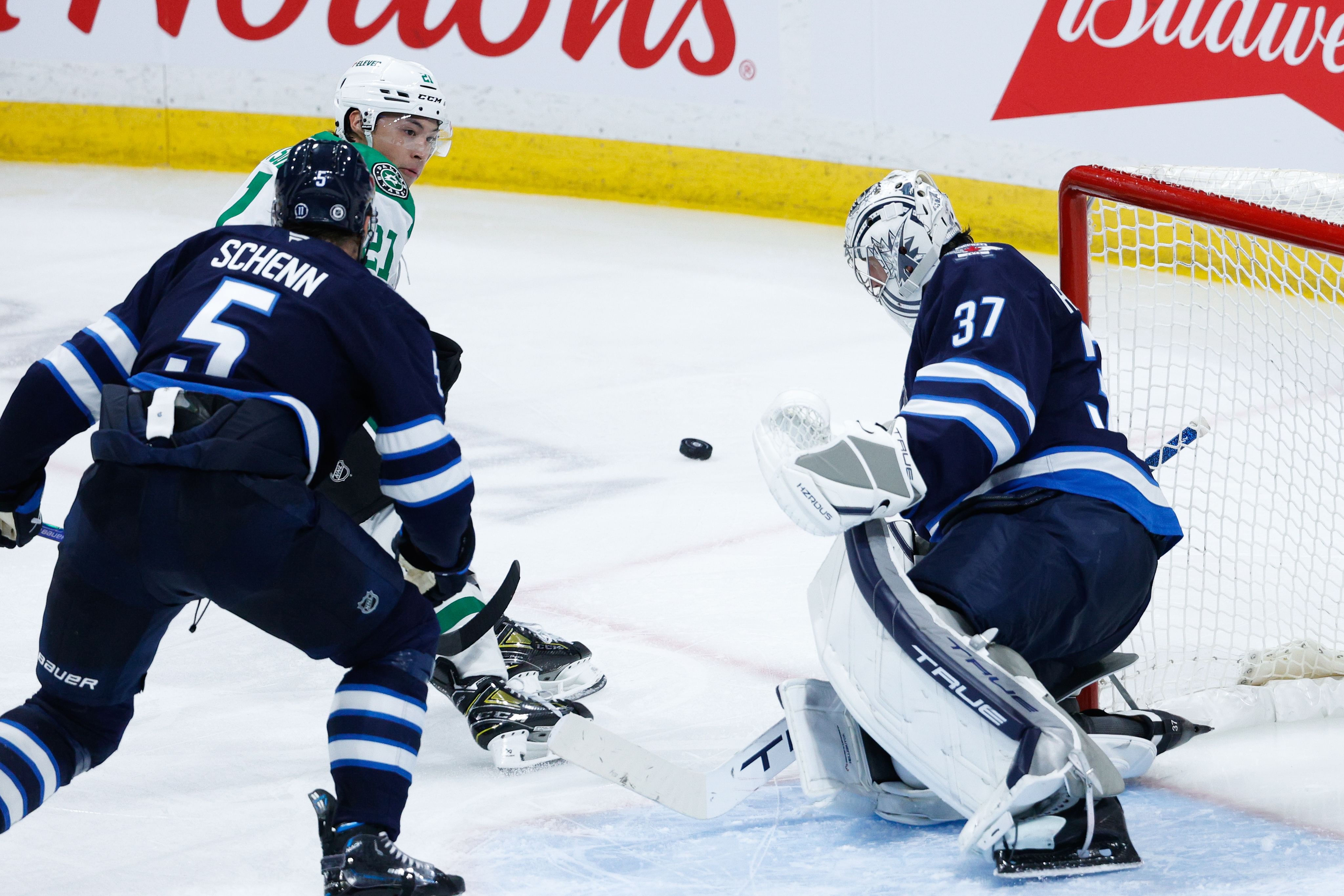 NHL: Dallas Stars at Winnipeg Jets - Source: Imagn