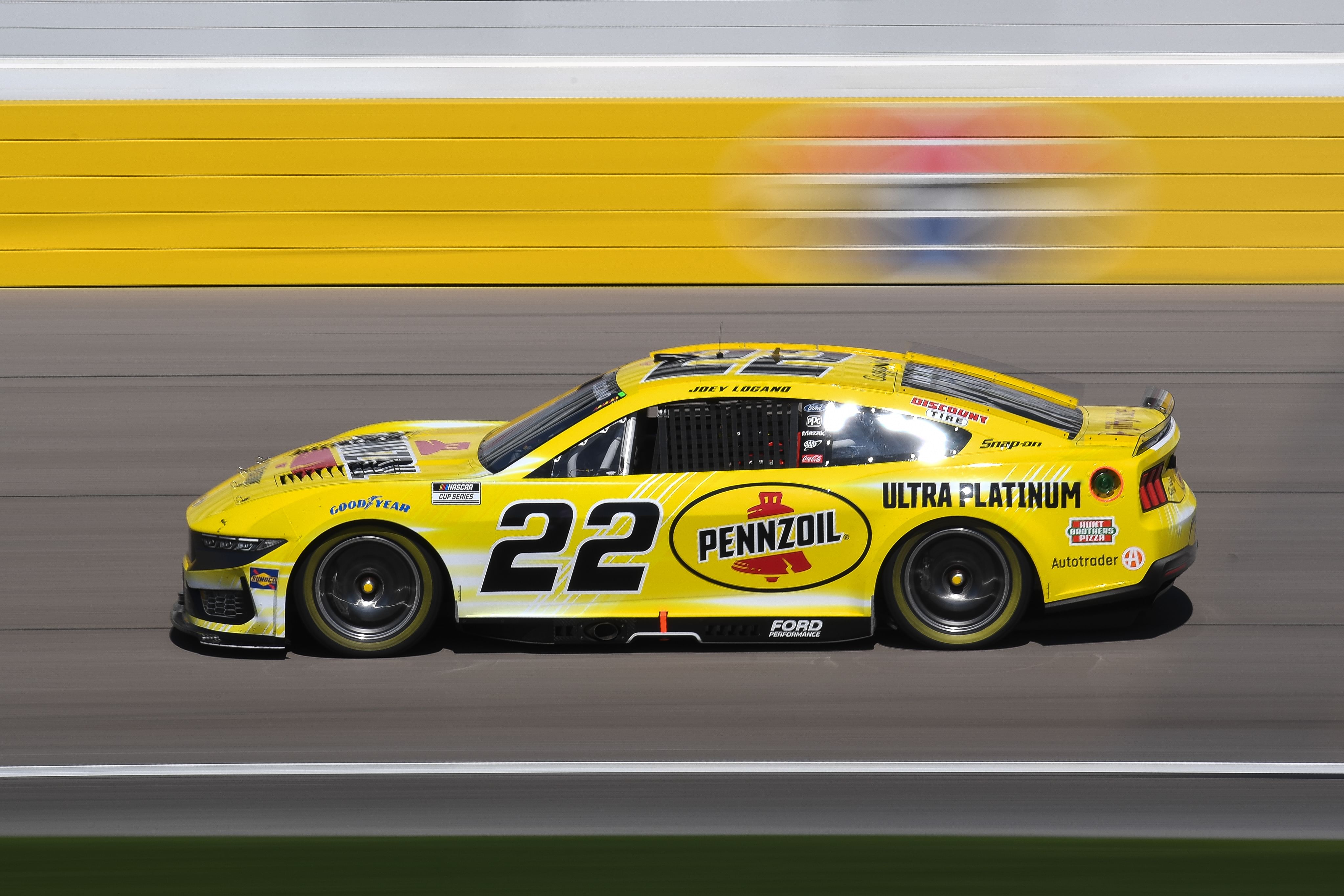 Joey Logano driving the No. 22 Ford Mustang at Las Vegas Motor Speedway - Source: Imagn