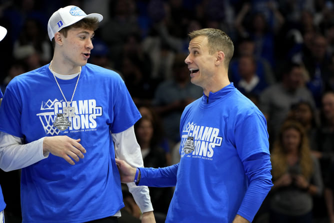 Jon Scheyer sets potential timeline on Cooper Flagg's return from injury
