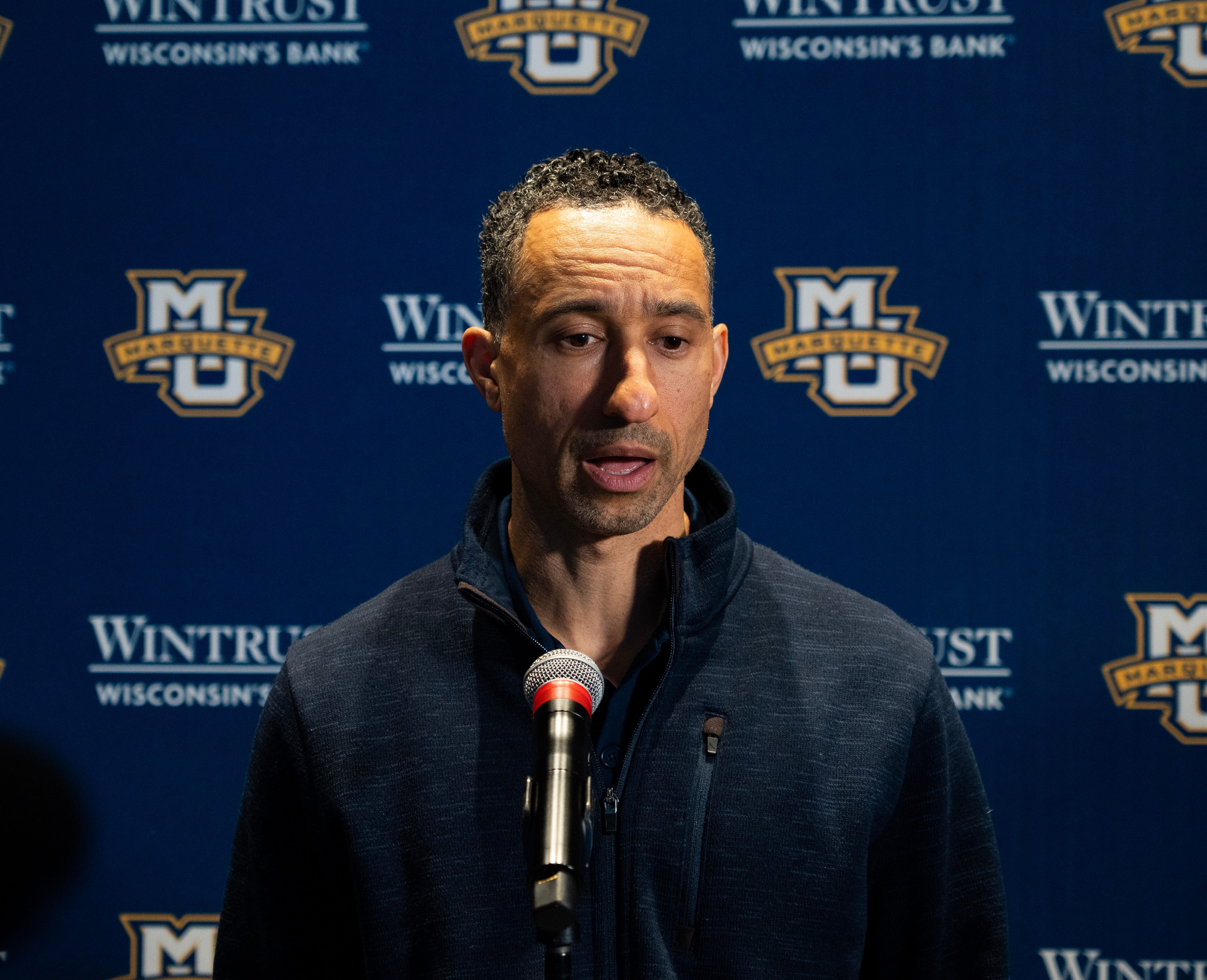 Shaka Smart and Marquette could be a landing spot for Tre Holloman if he decides to enter the transfer portal. (Photo Credit: IMAGN)