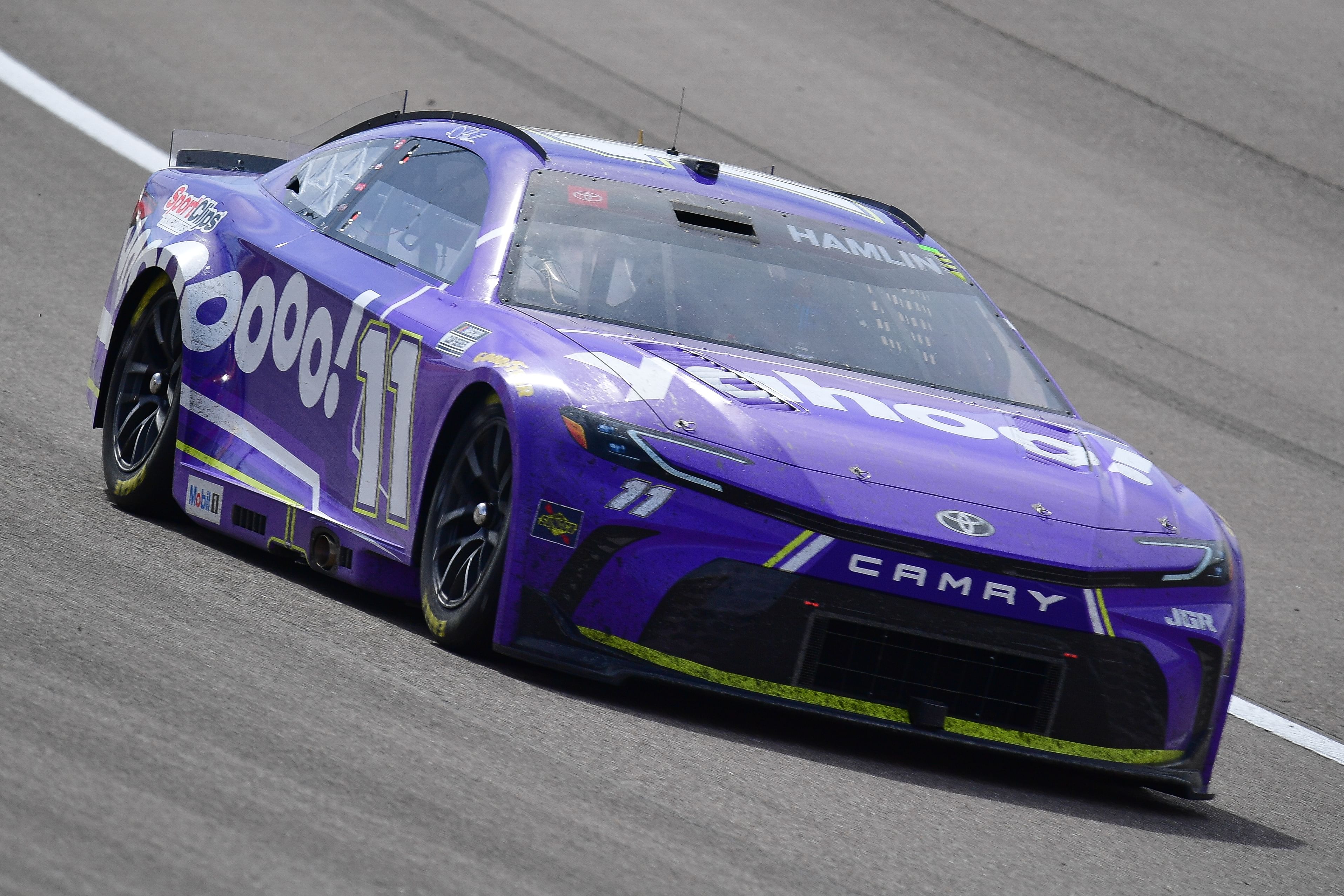 Denny Hamlin driving the No. 11 Toyota Camry at Las Vegas Motor Speedway - Source: Imagn