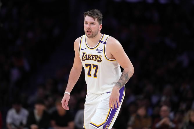 "How much longer are you gon' let Luka Doncic son you?" - Ex-NFL linebacker shreds Suns for underwhelming run with KD & Devin Booker duo