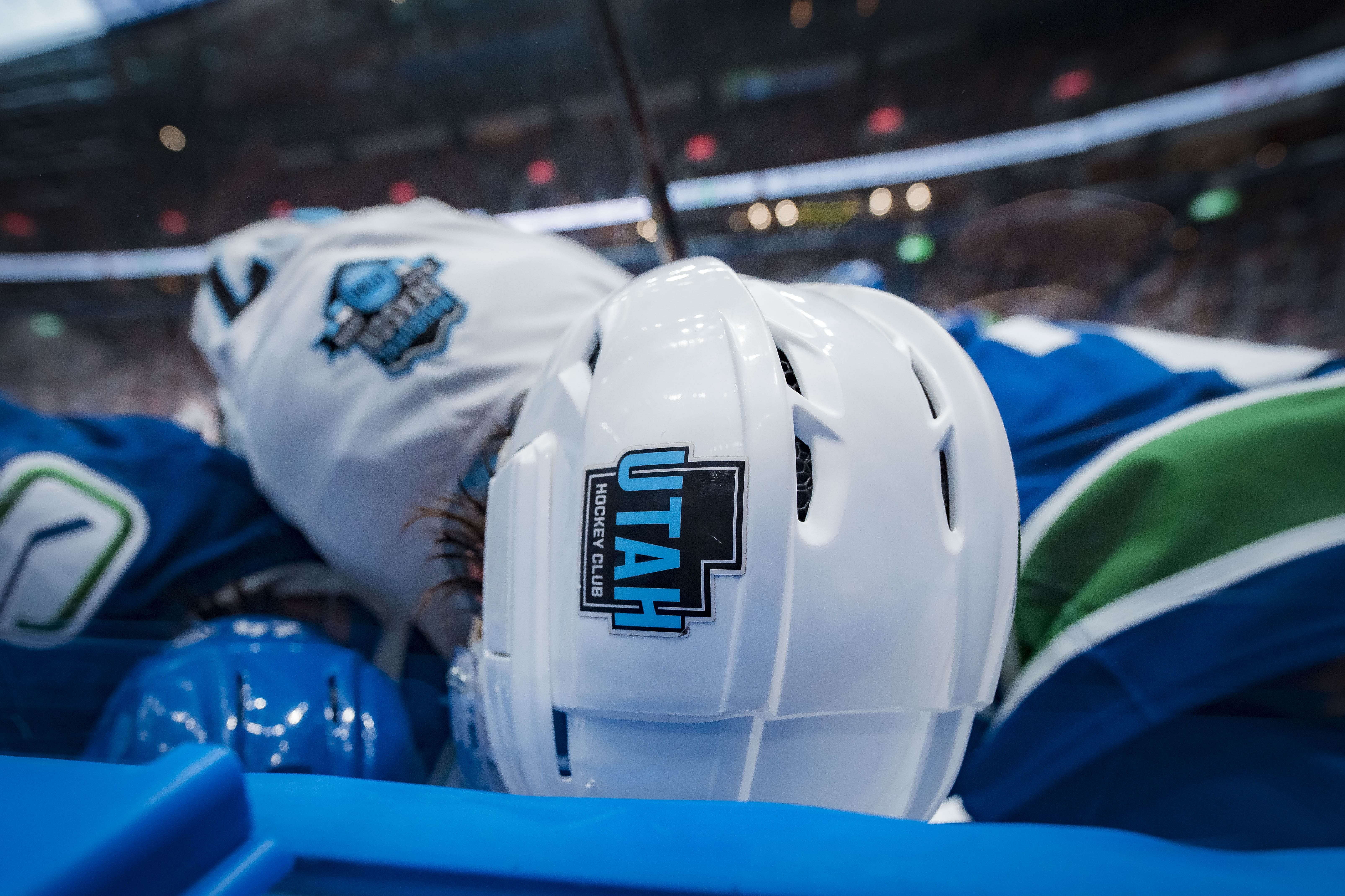 NHL: Utah at Vancouver Canucks - Source: Imagn