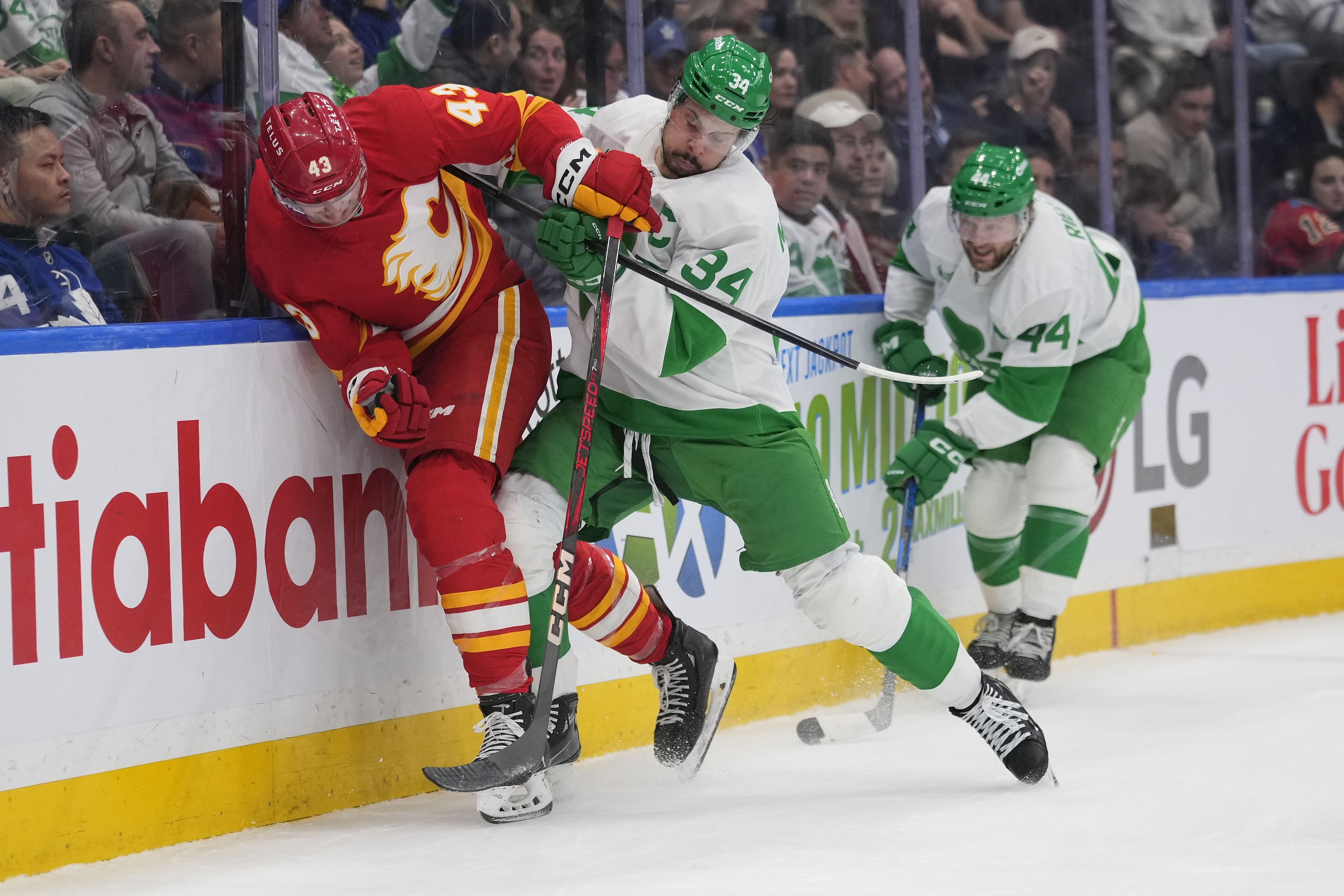 NHL: Calgary Flames at Toronto Maple Leafs - Source: Imagn