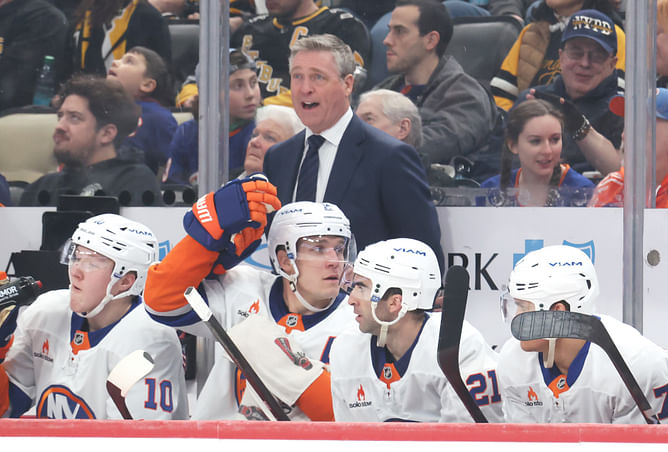 Islanders HC Patrick Roy slams NHL situation room officials after disallowed goal for goalie interference