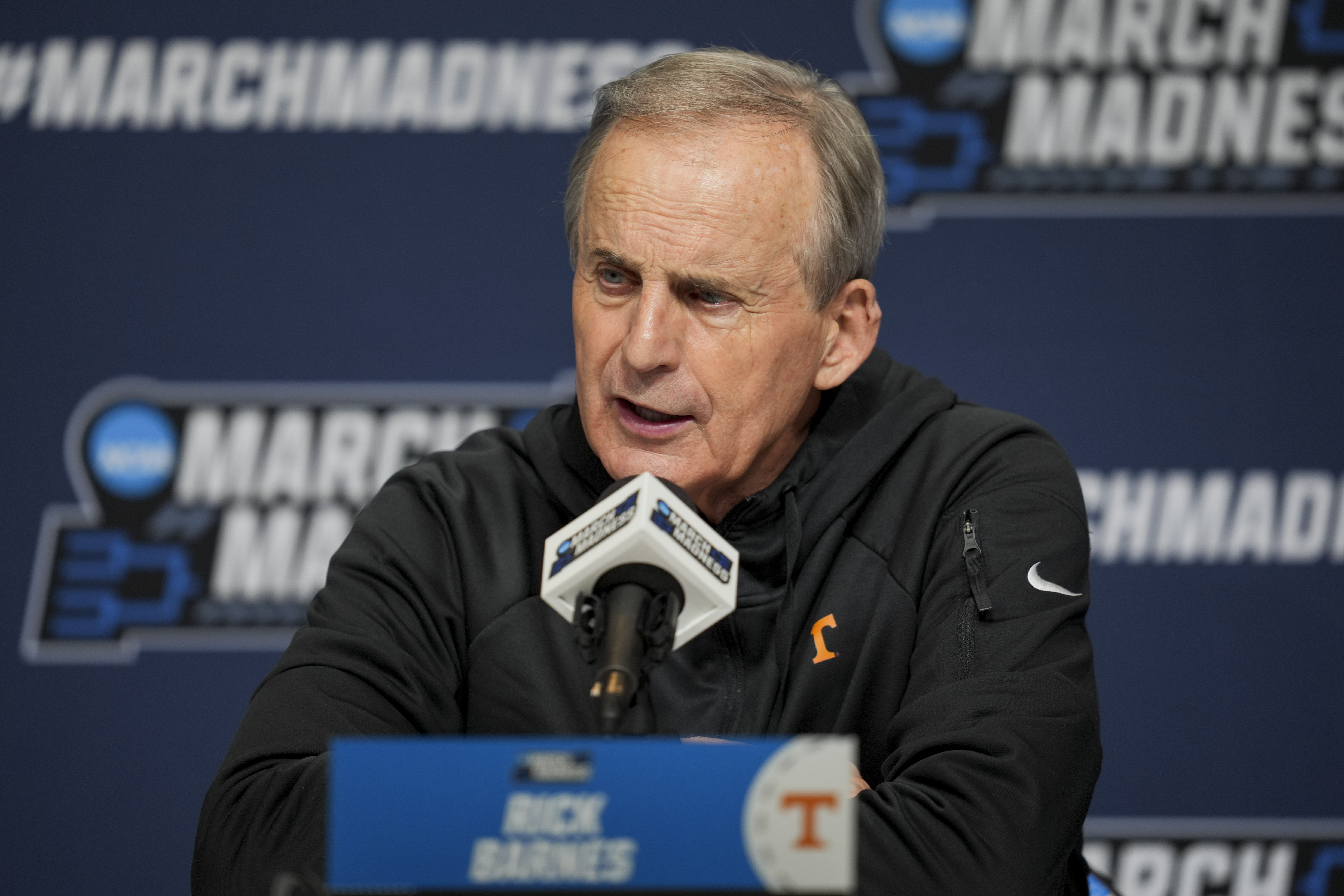 Tennessee and Rick Barnes are getting the best odds of any No. 2 seed to reach the Final Four. (Photo Credit: IMAGN)