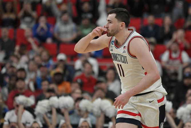 Alex Karaban stats tonight: How did the UConn star fare vs Oklahoma? (Mar. 21)
