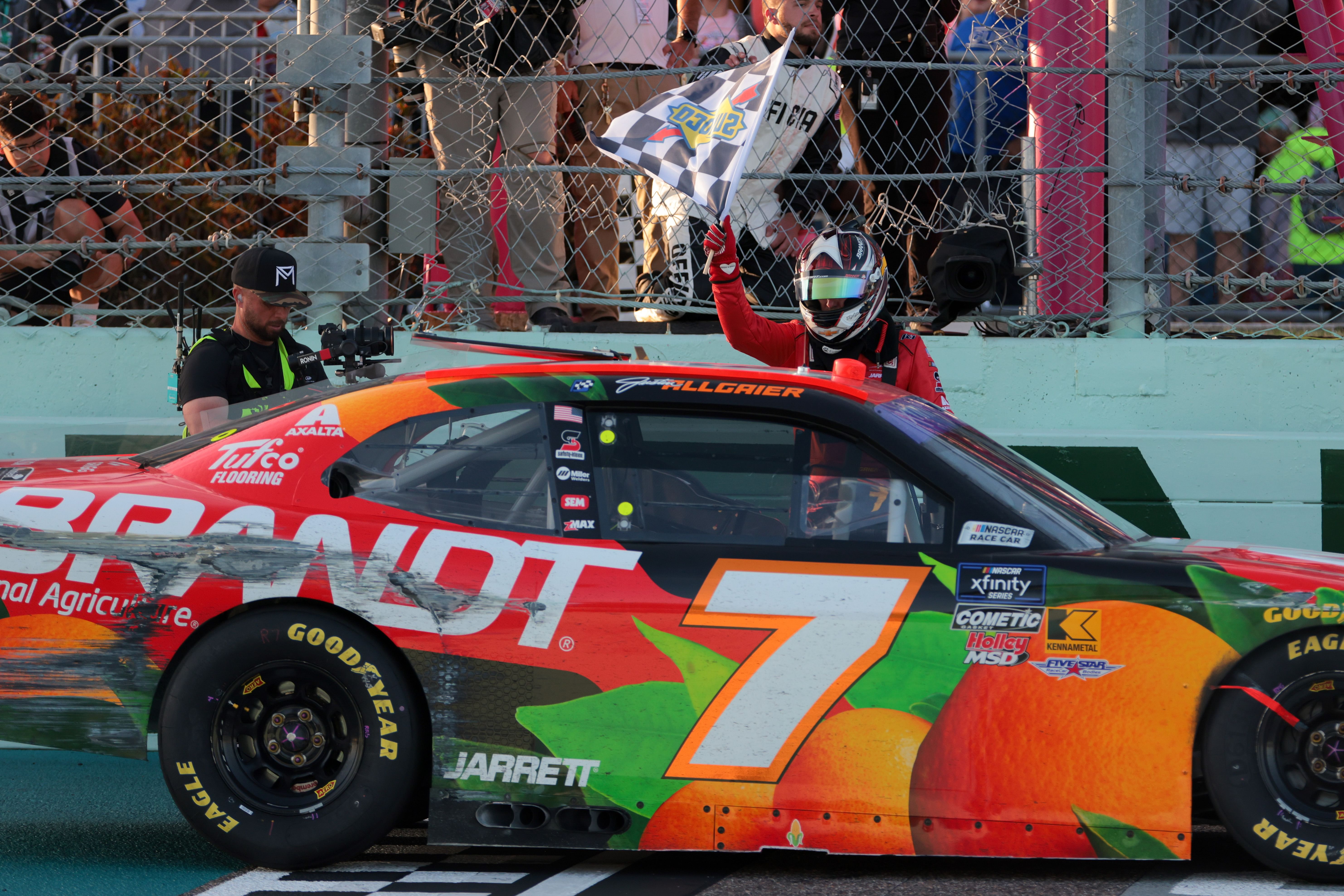 Justin Allgaier drove the No. 7 Chevrolet Camaro to victory at Homestead-Miami Speedway - Source: Imagn