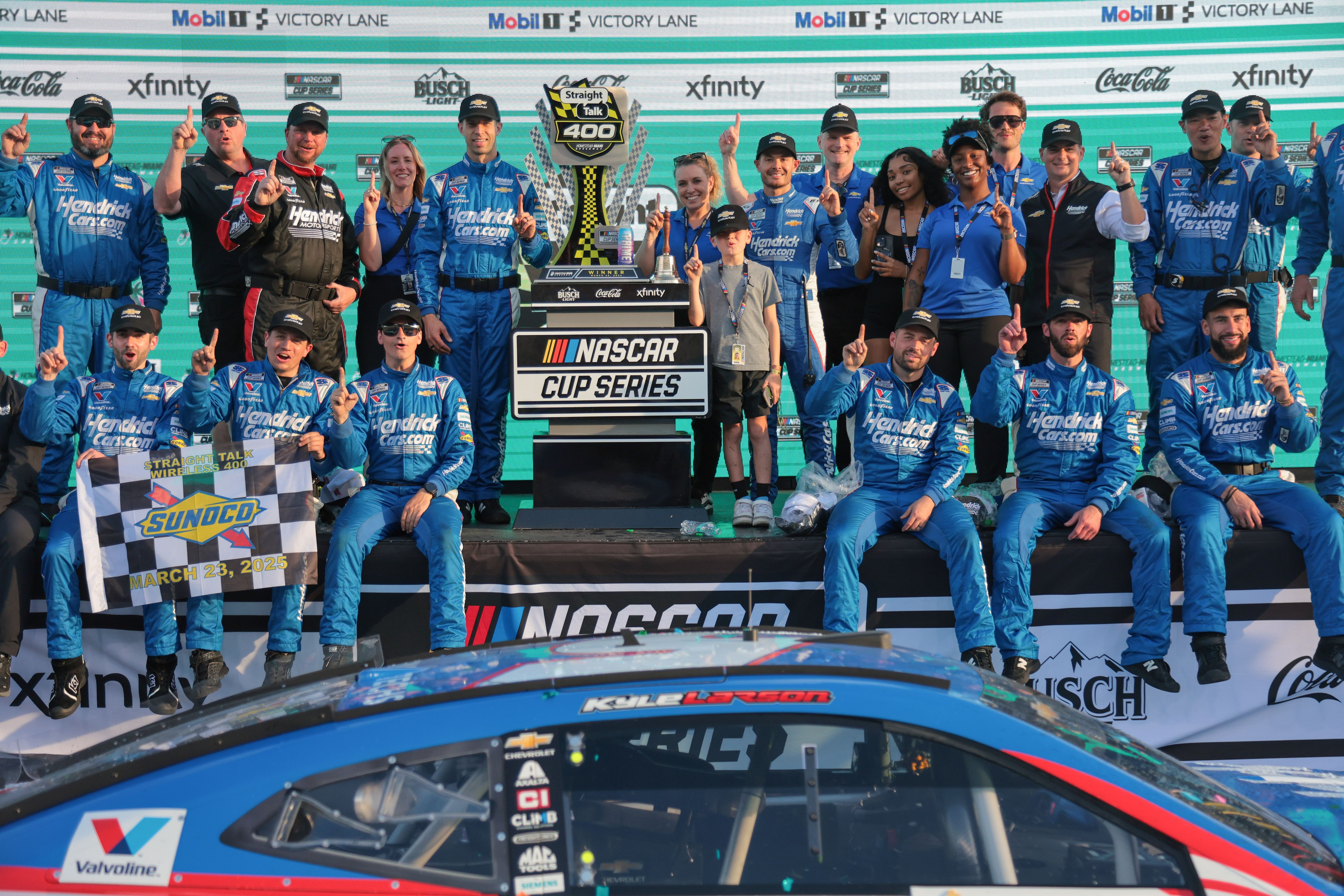 NASCAR: Straight Talk Wireless 400 - Source: Imagn