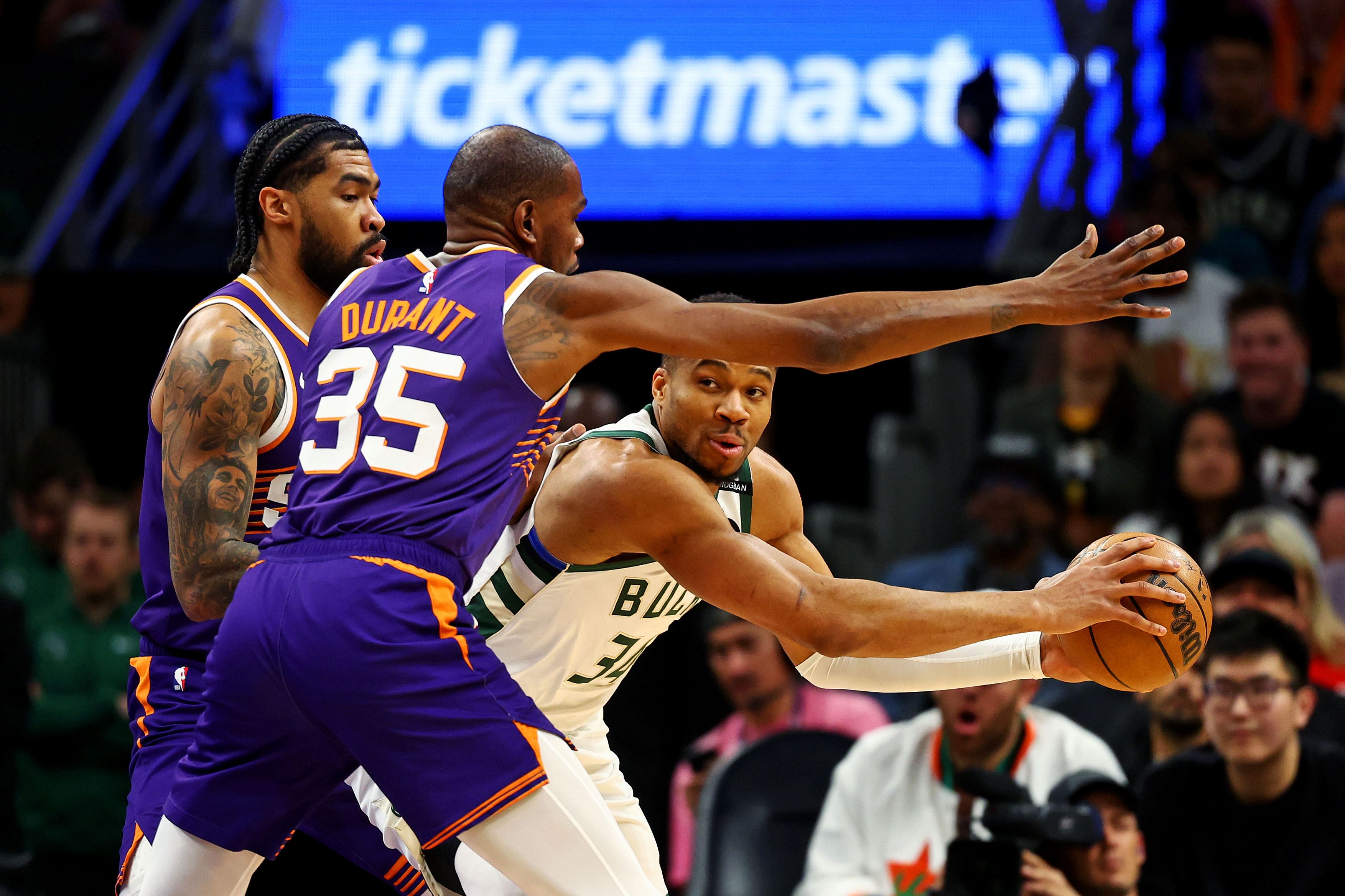 NBA: Milwaukee Bucks at Phoenix Suns - Source: Imagn