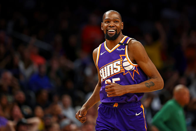 Kevin Durant reacts as Texas Longhorns hire Sean Miller to replace Rodney Terry