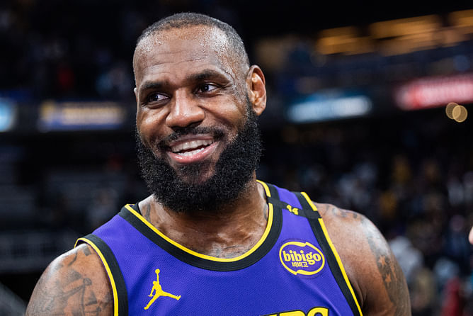 "Shoulda left LeBron James off the list" - NBA fans react as Brian Windhorst crowns Lakers star #1 prospect of all-time despite ongoing rift