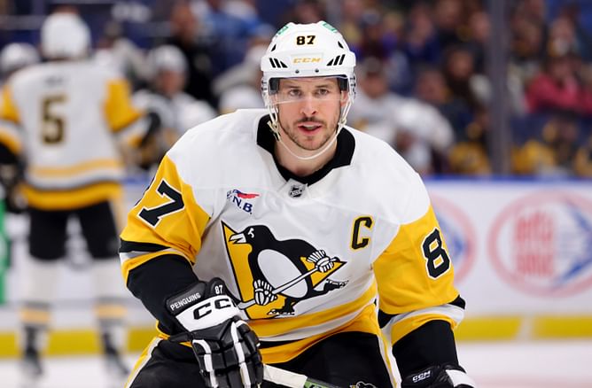 Pat McAfee heaps praise on Sidney Crosby, draws comparison with LeBron James