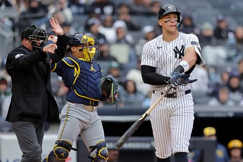 Aaron Judge is using his old bat (Imagn)