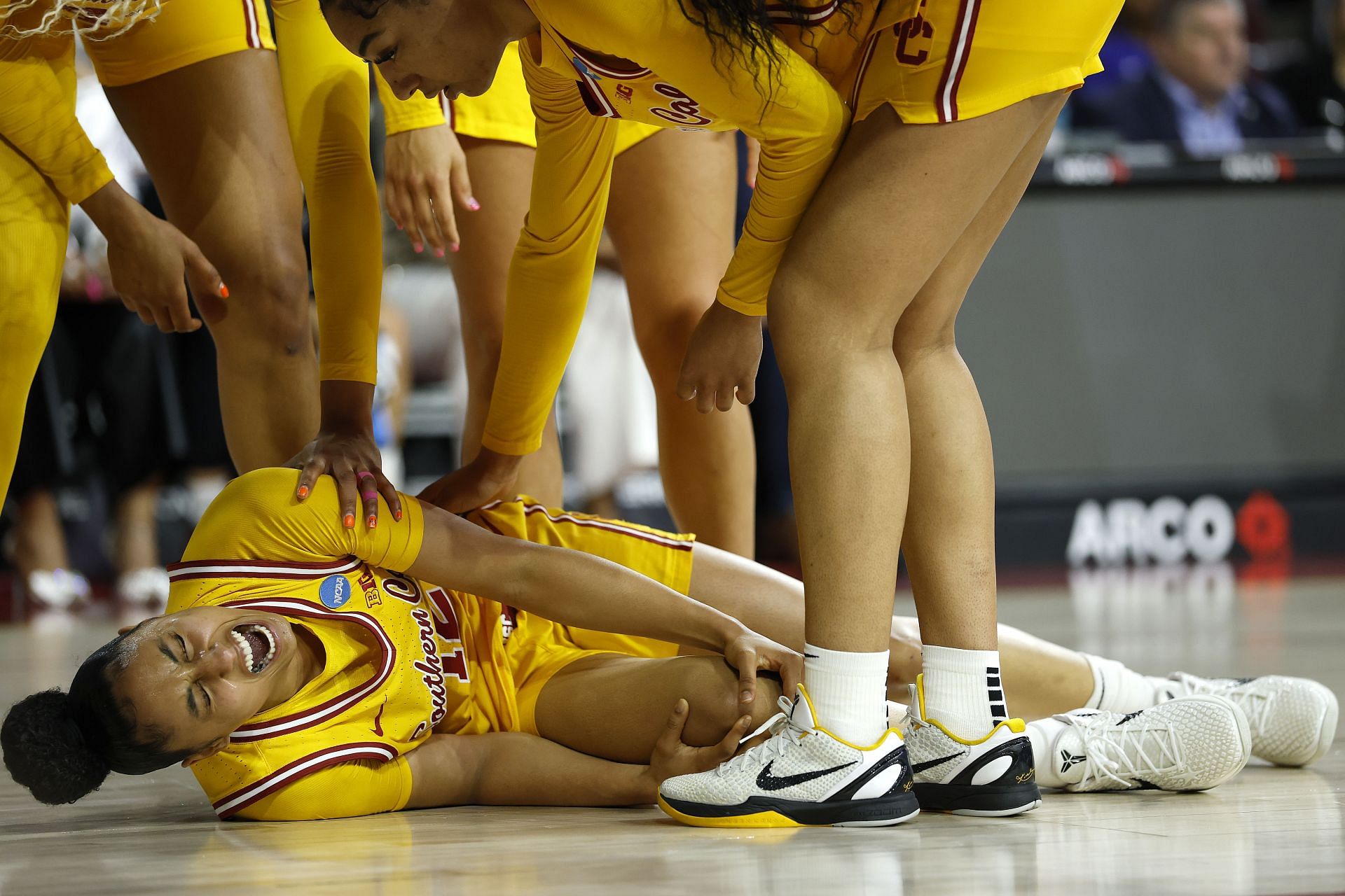 USC v Mississippi State - Source: Getty